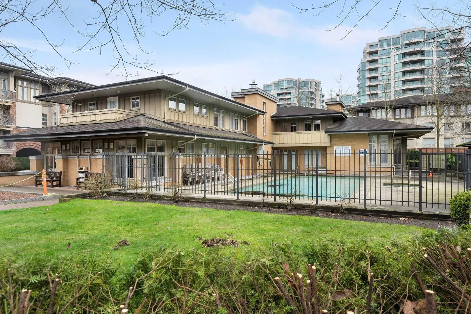 1415 5115 Garden City Road