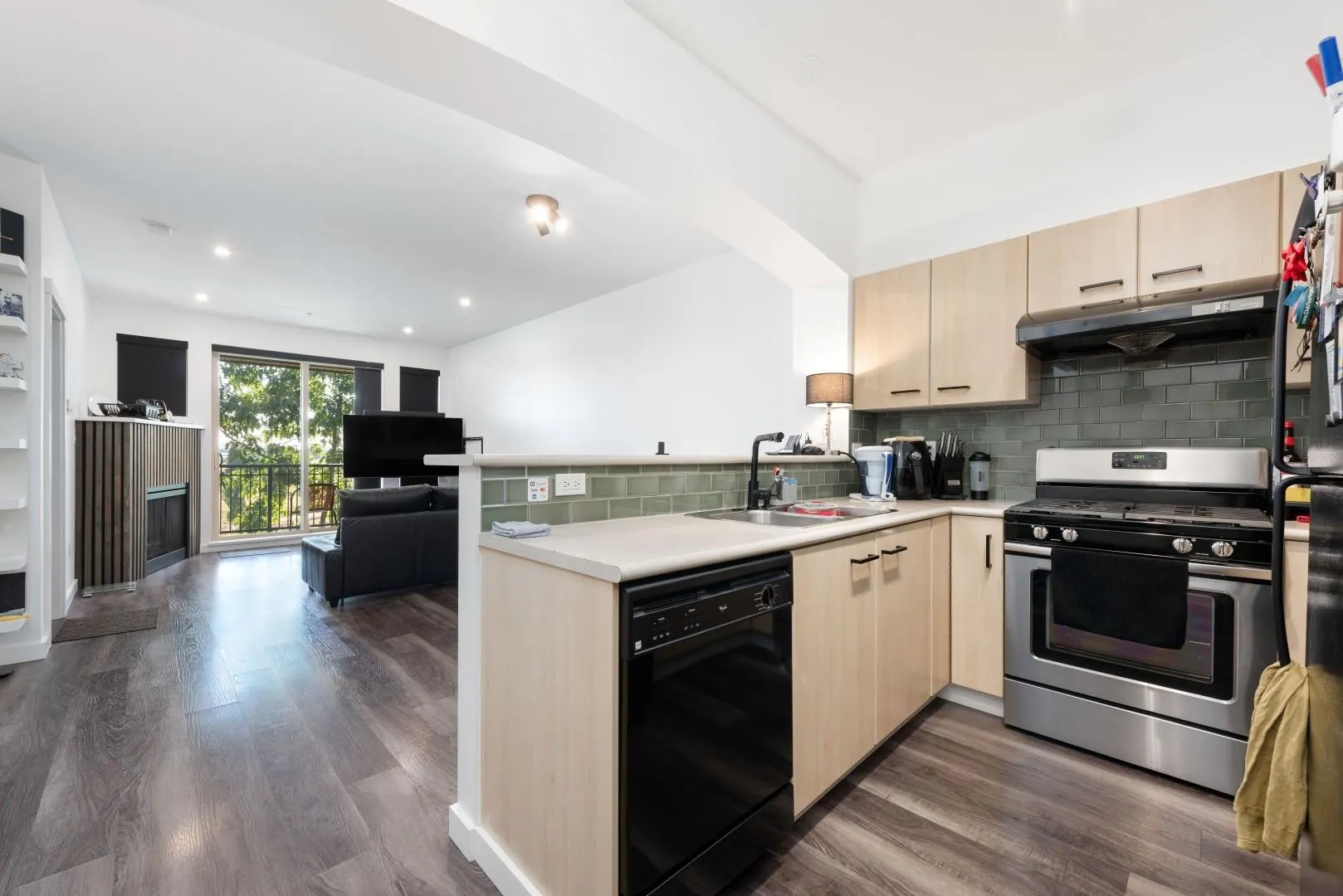 1415 5115 Garden City Road