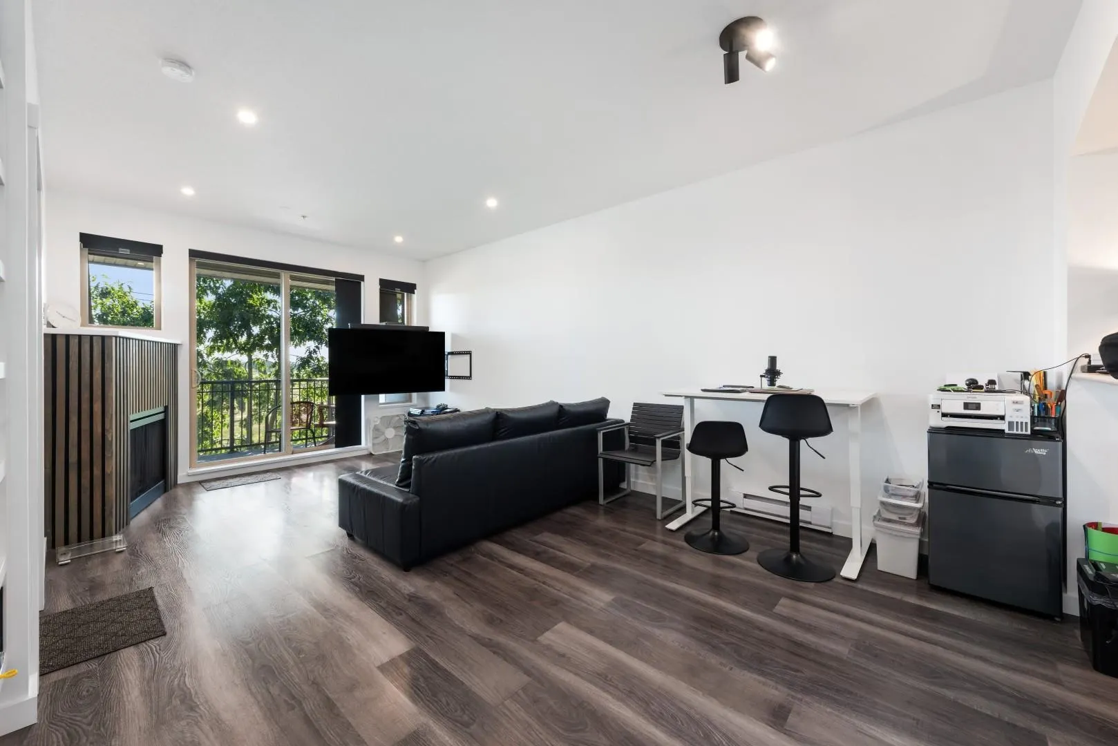 1415 5115 Garden City Road