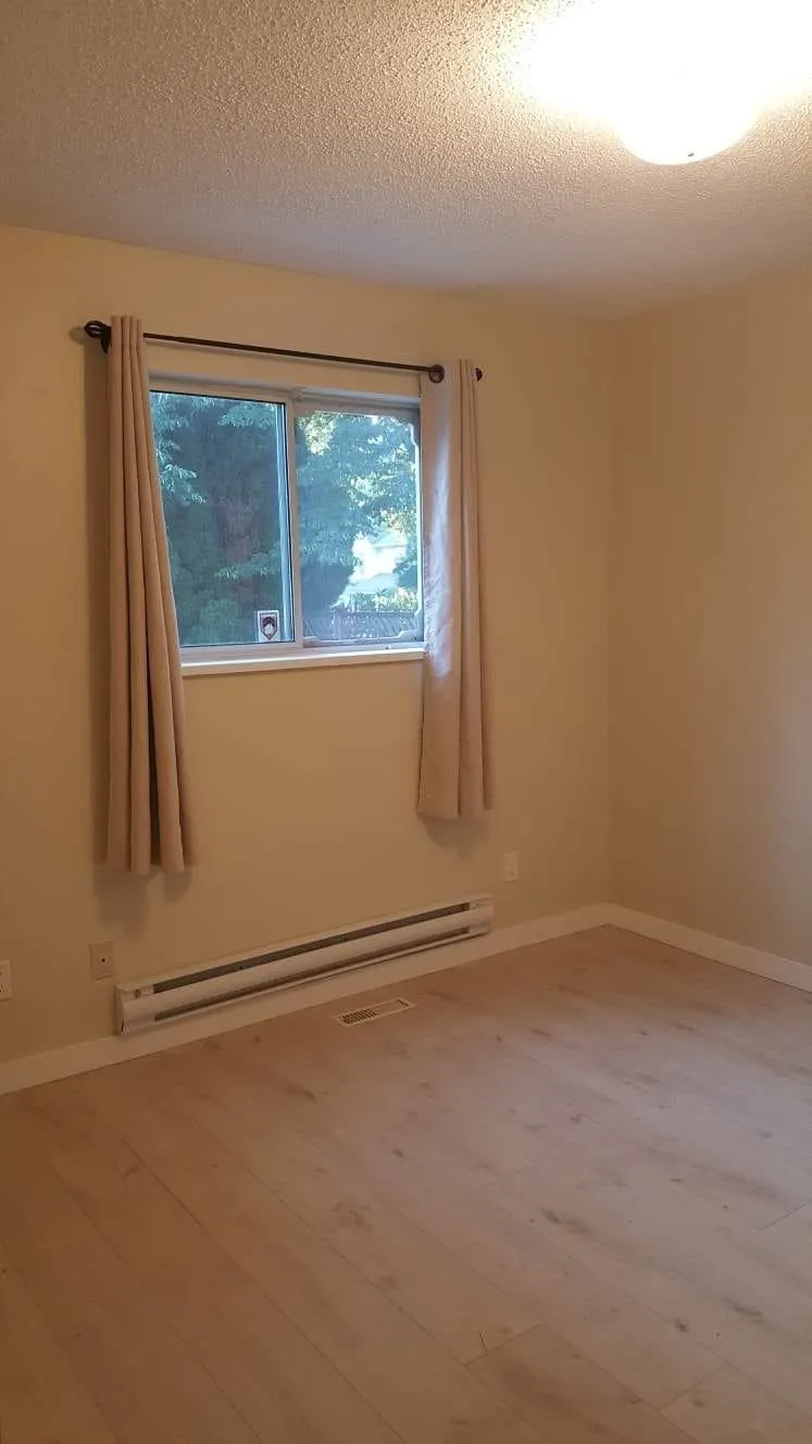 883 Nairn Court