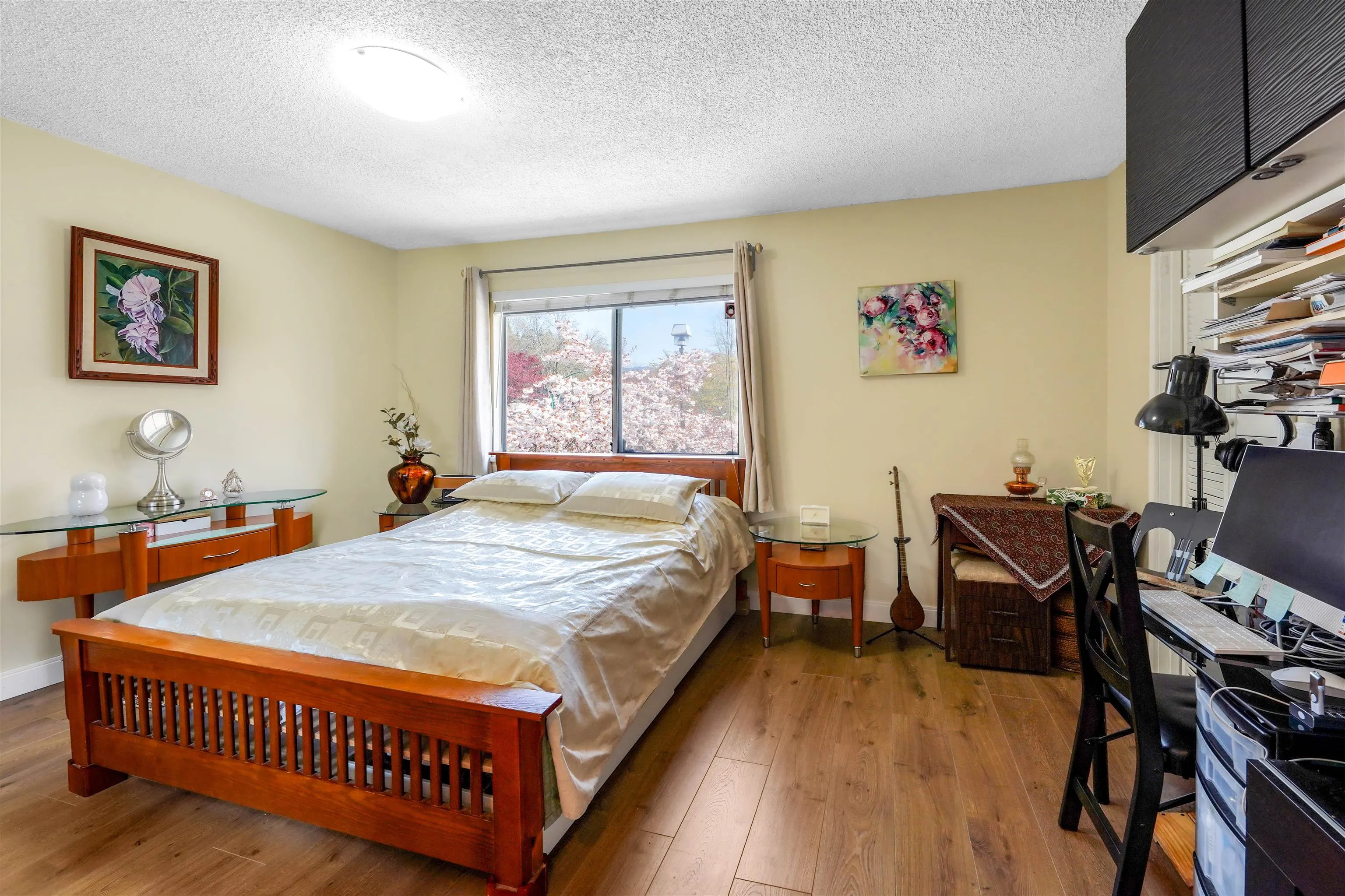 883 Nairn Court