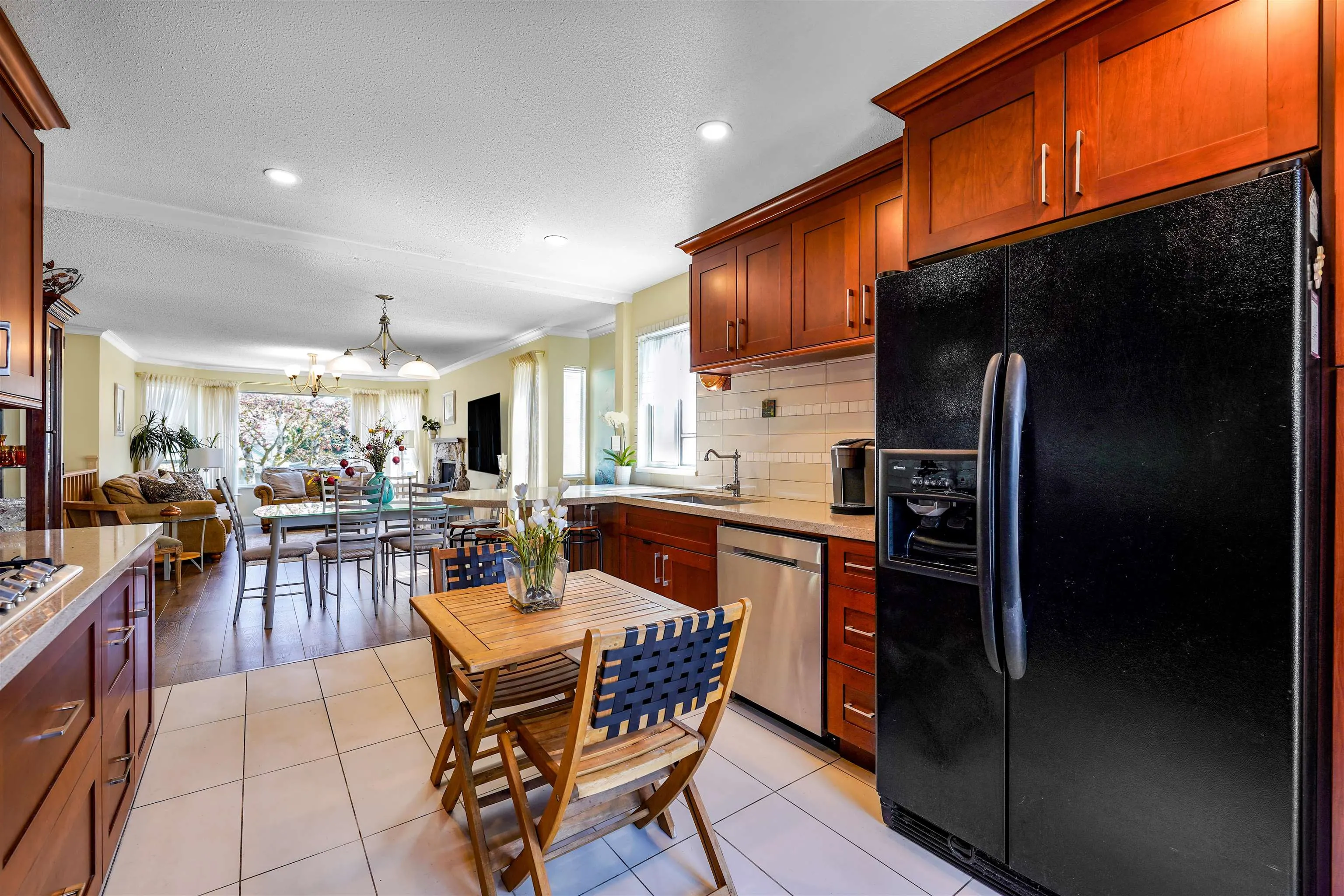 883 Nairn Court