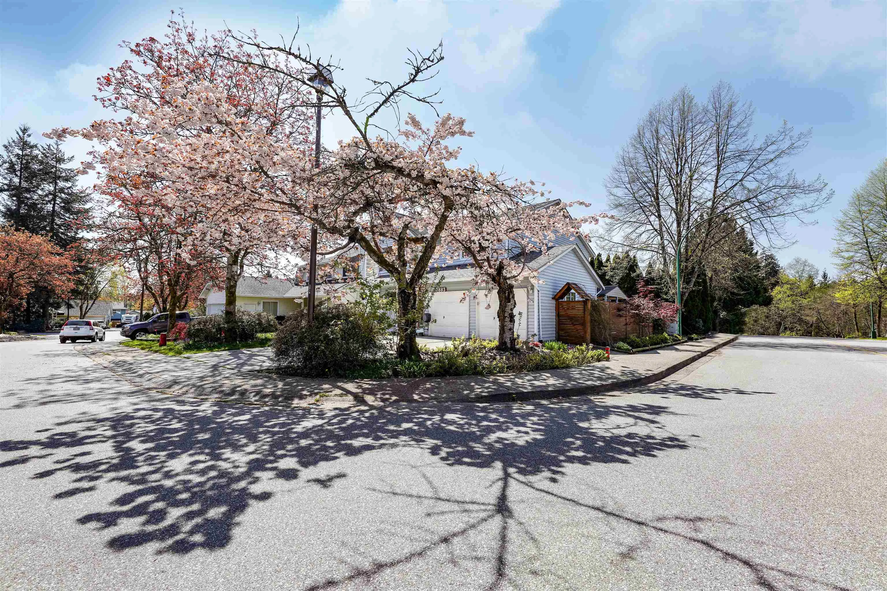 883 Nairn Court