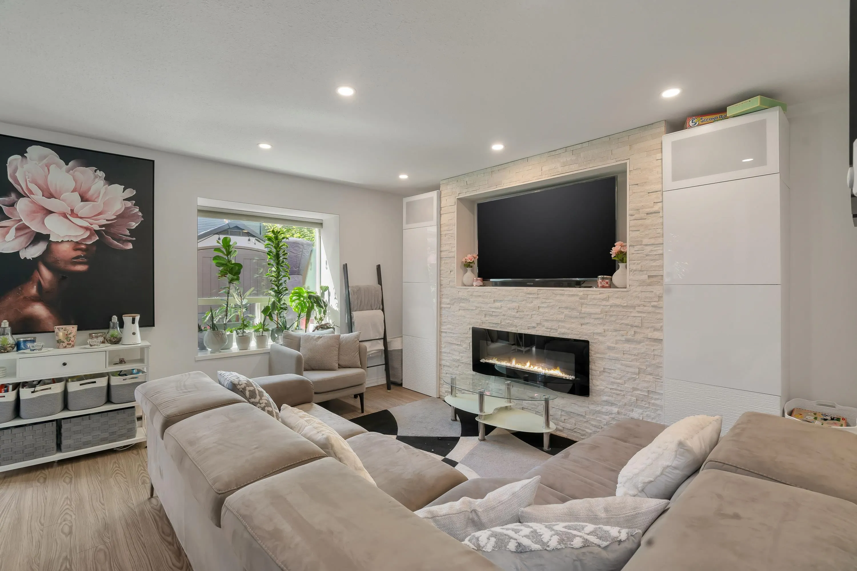 16 20630 118 Avenue