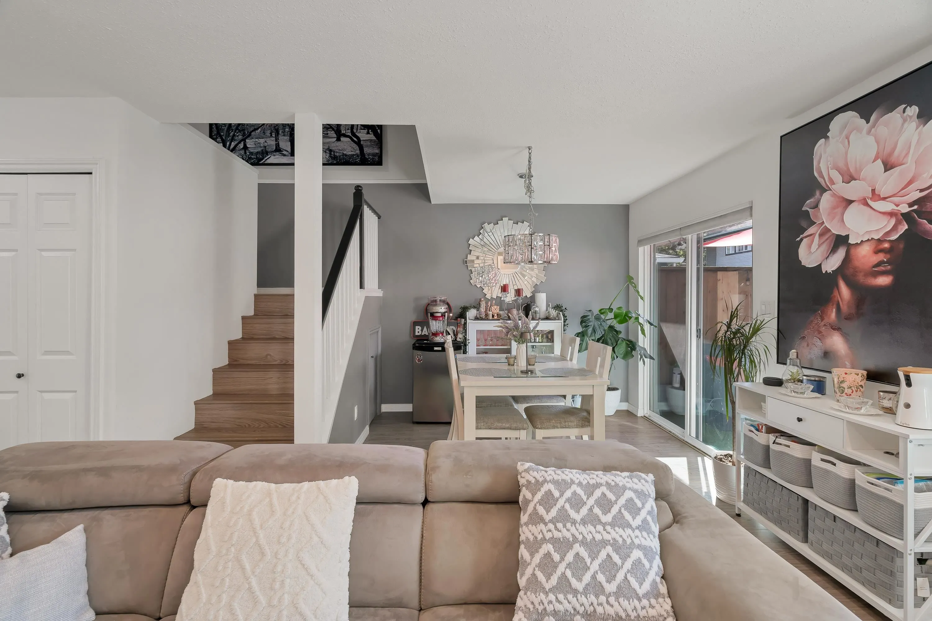 16 20630 118 Avenue