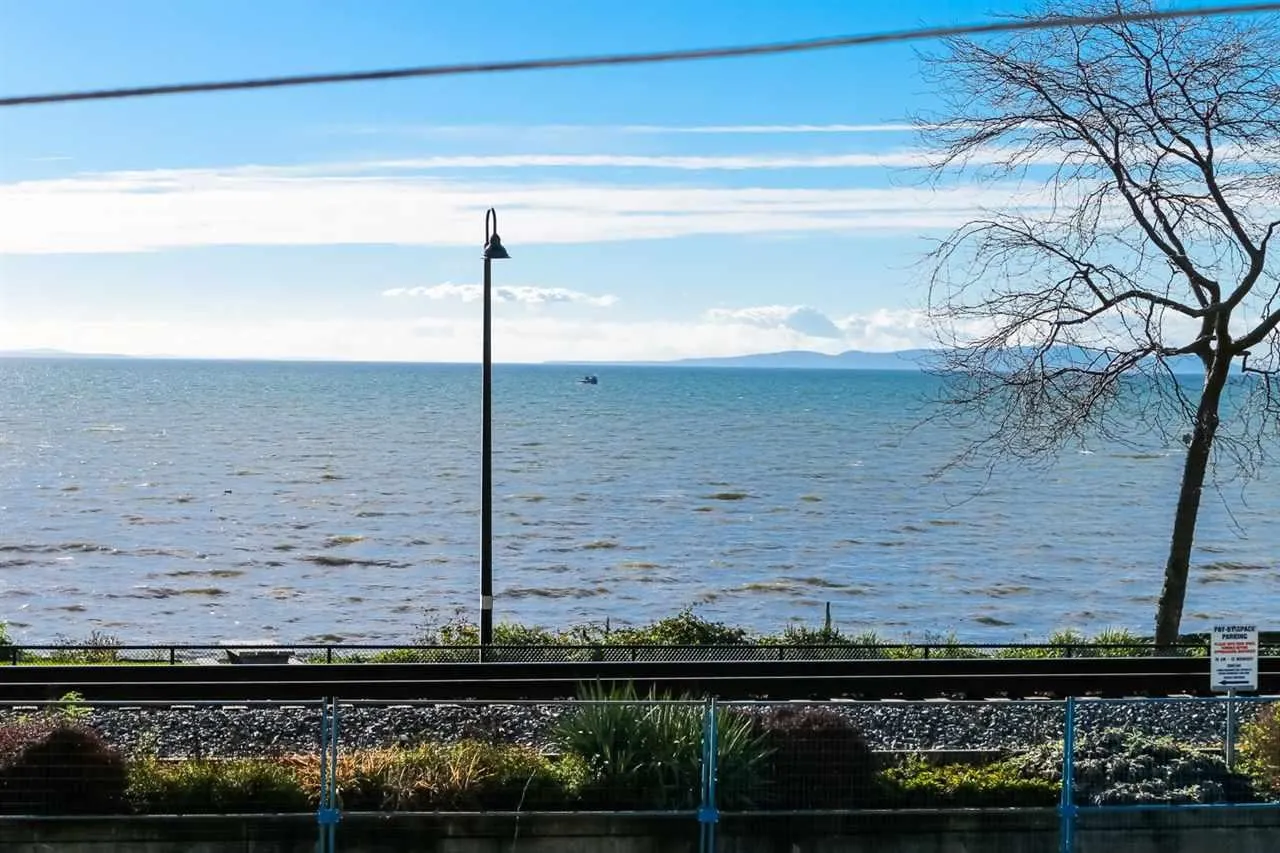 204 15581 Marine Drive