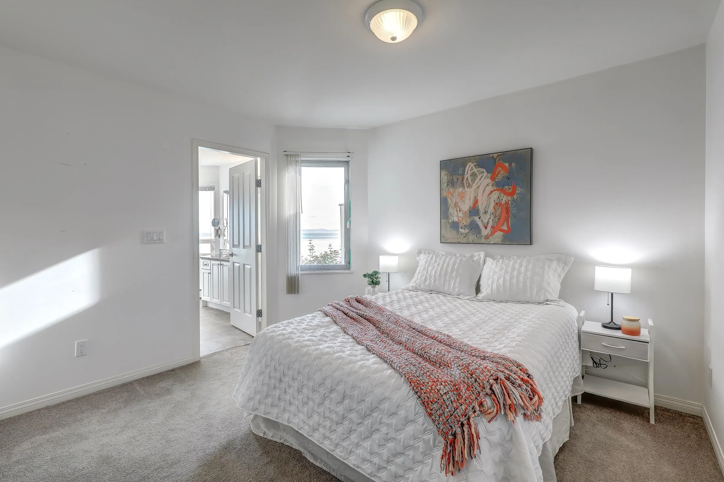 15062 Royal Avenue