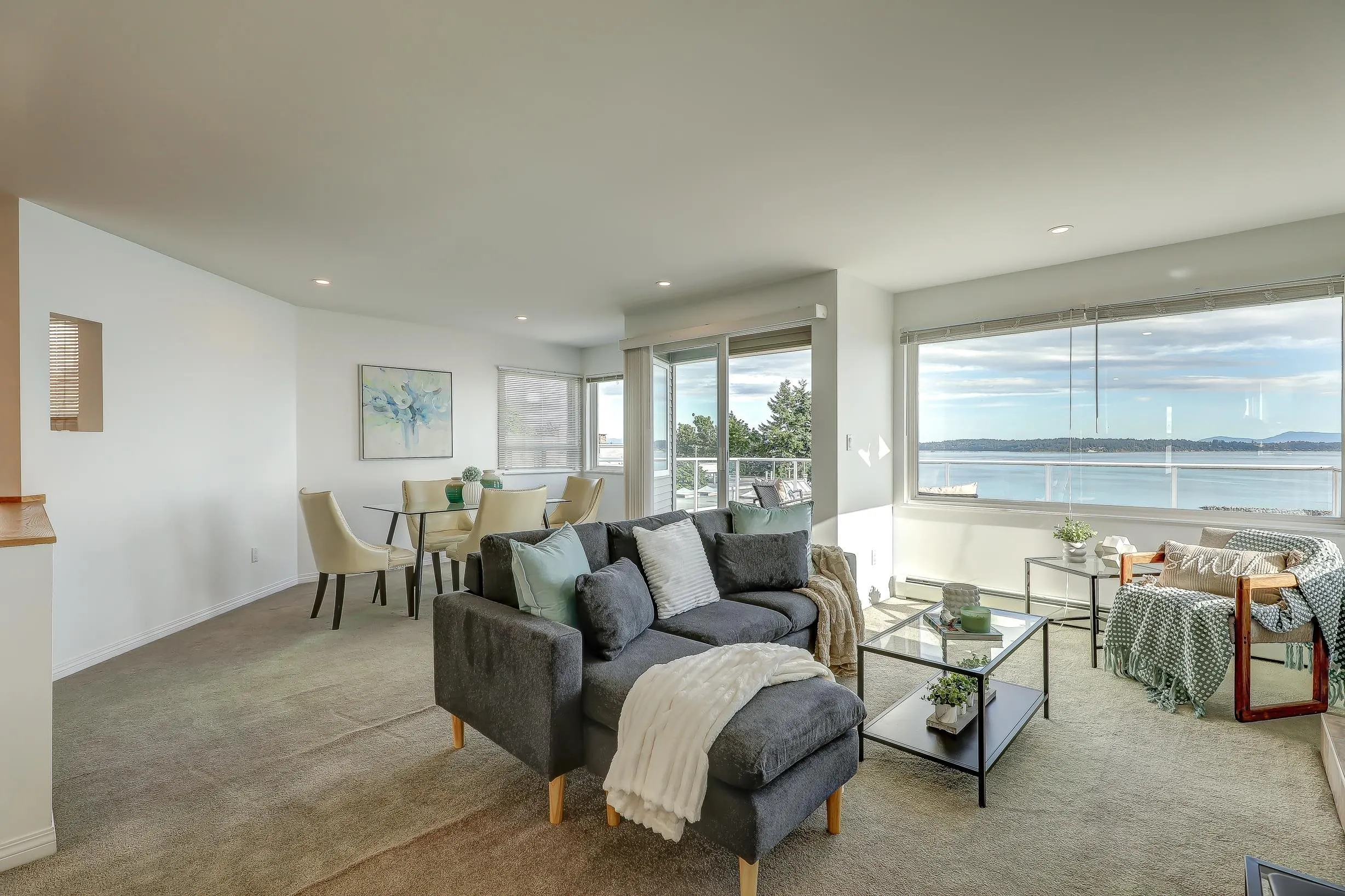 15062 Royal Avenue