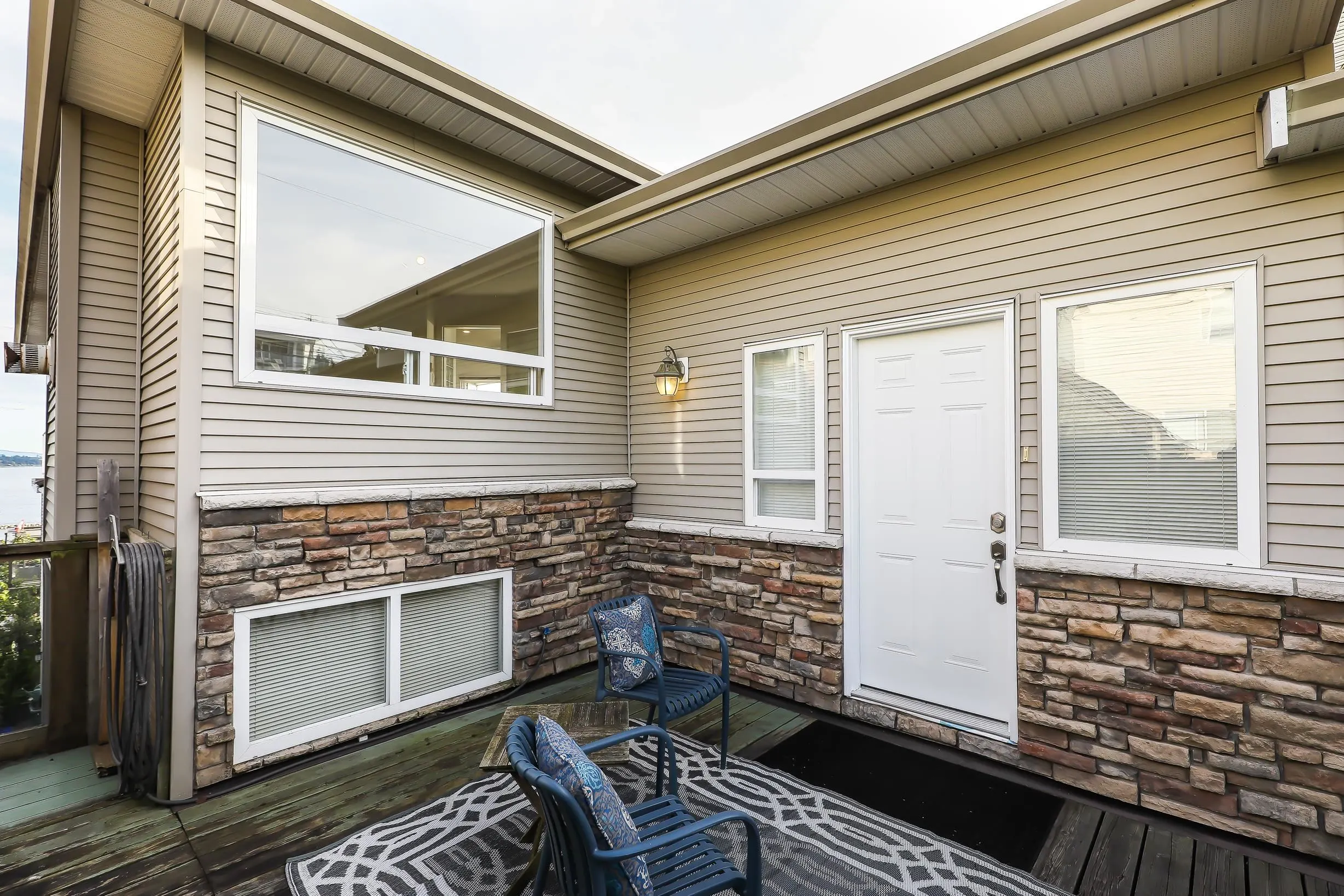 15062 Royal Avenue
