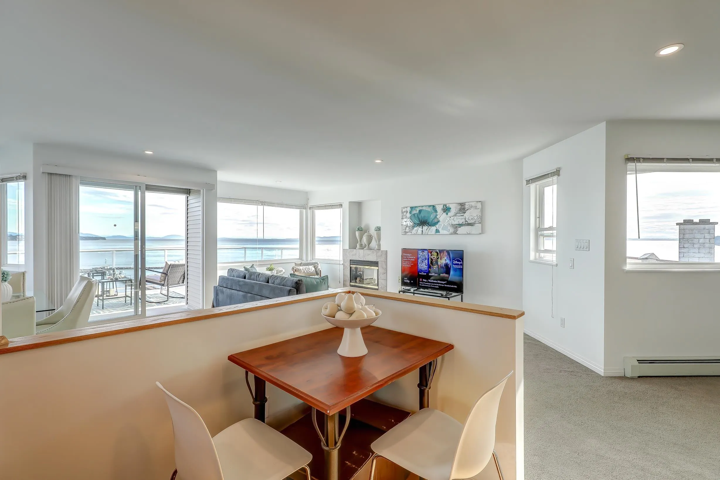 15062 Royal Avenue