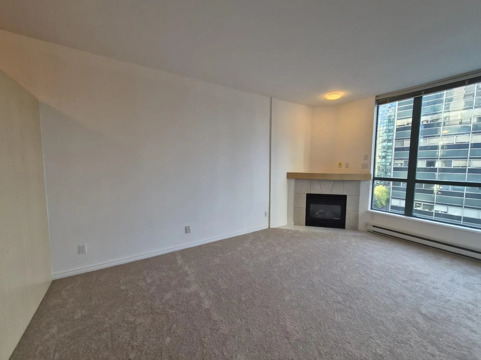 806 1239 W Georgia Street