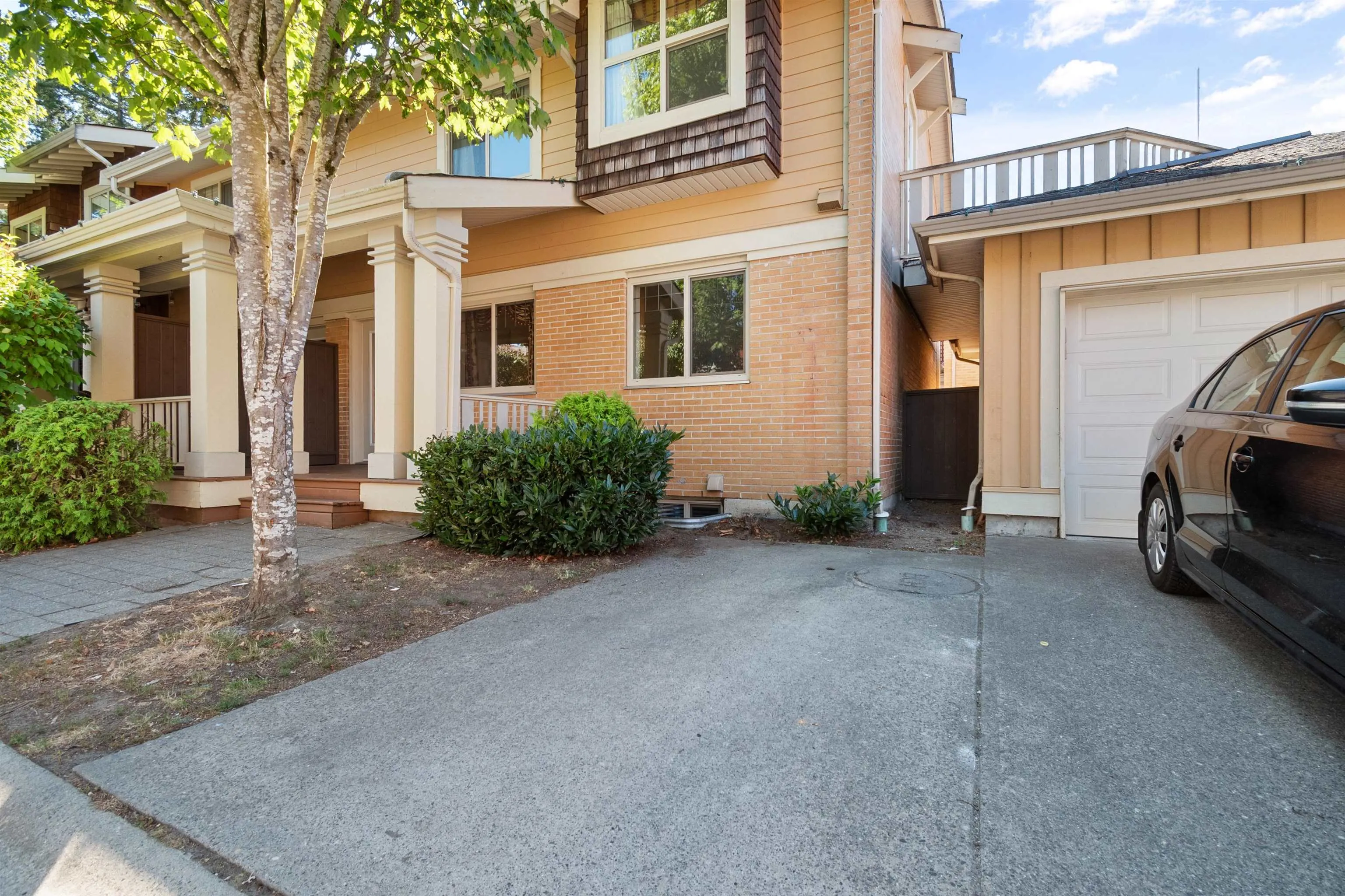 24 5960 Cowichan Street