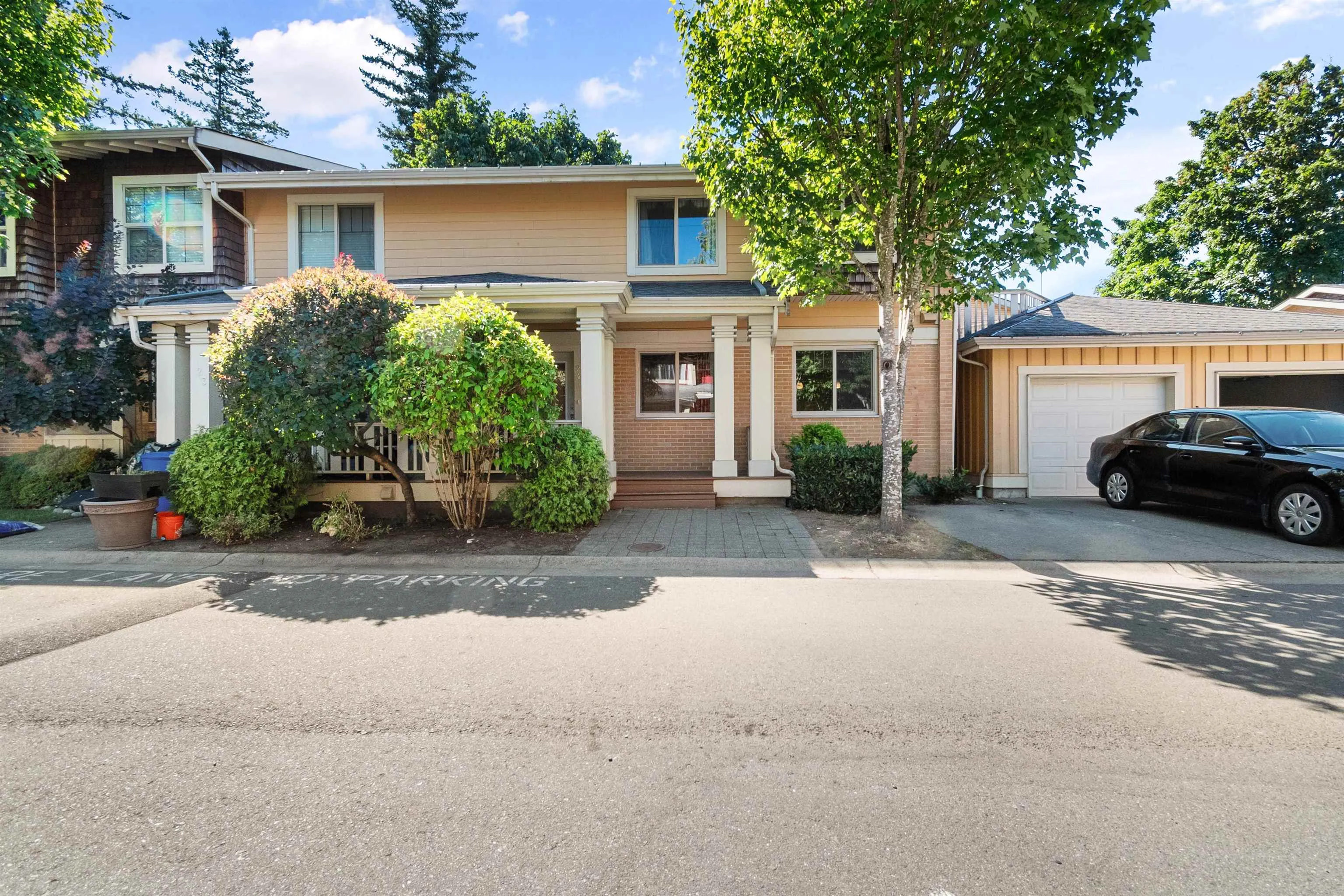 24 5960 Cowichan Street