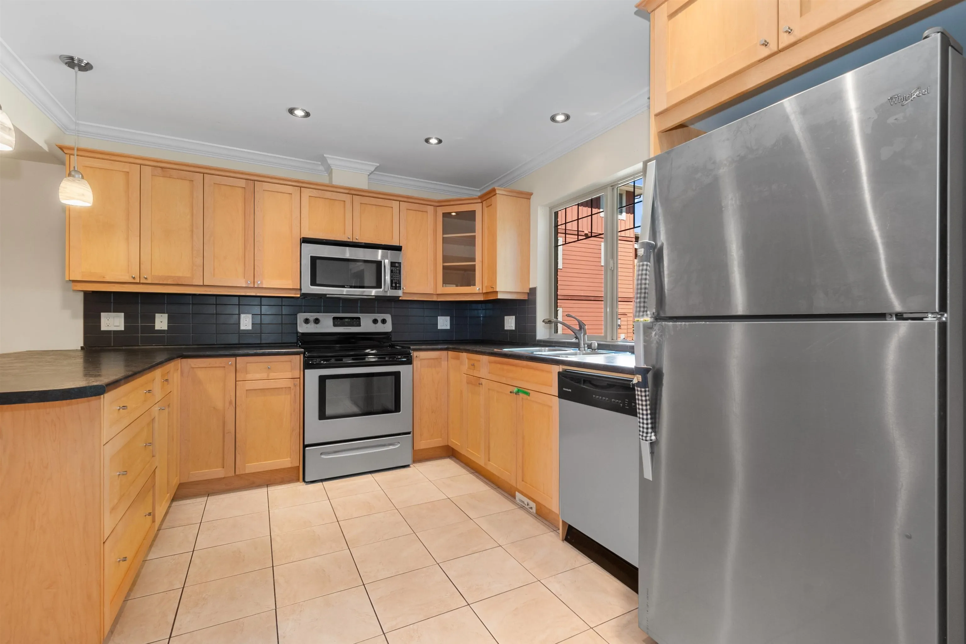 24 5960 Cowichan Street