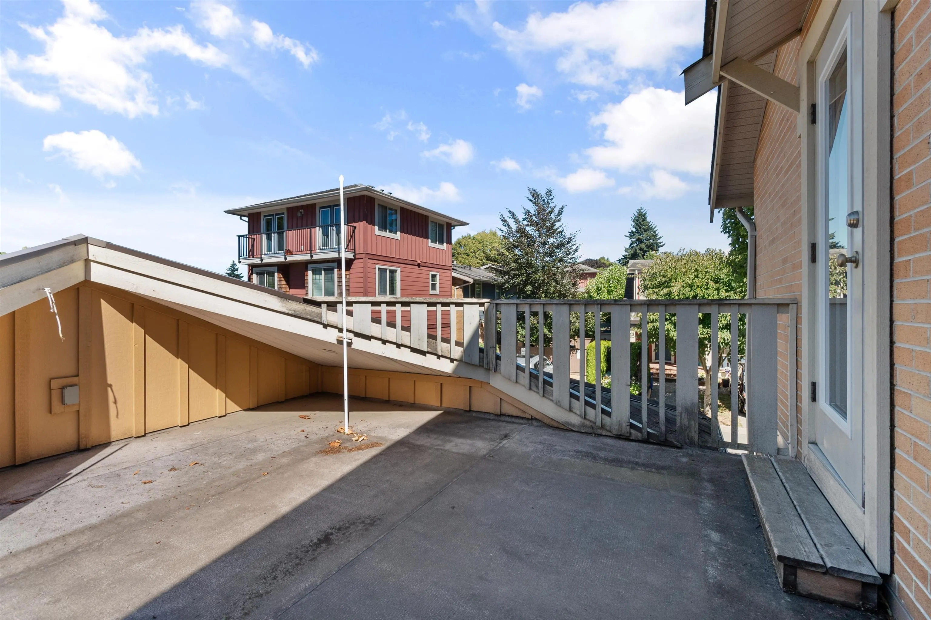 24 5960 Cowichan Street