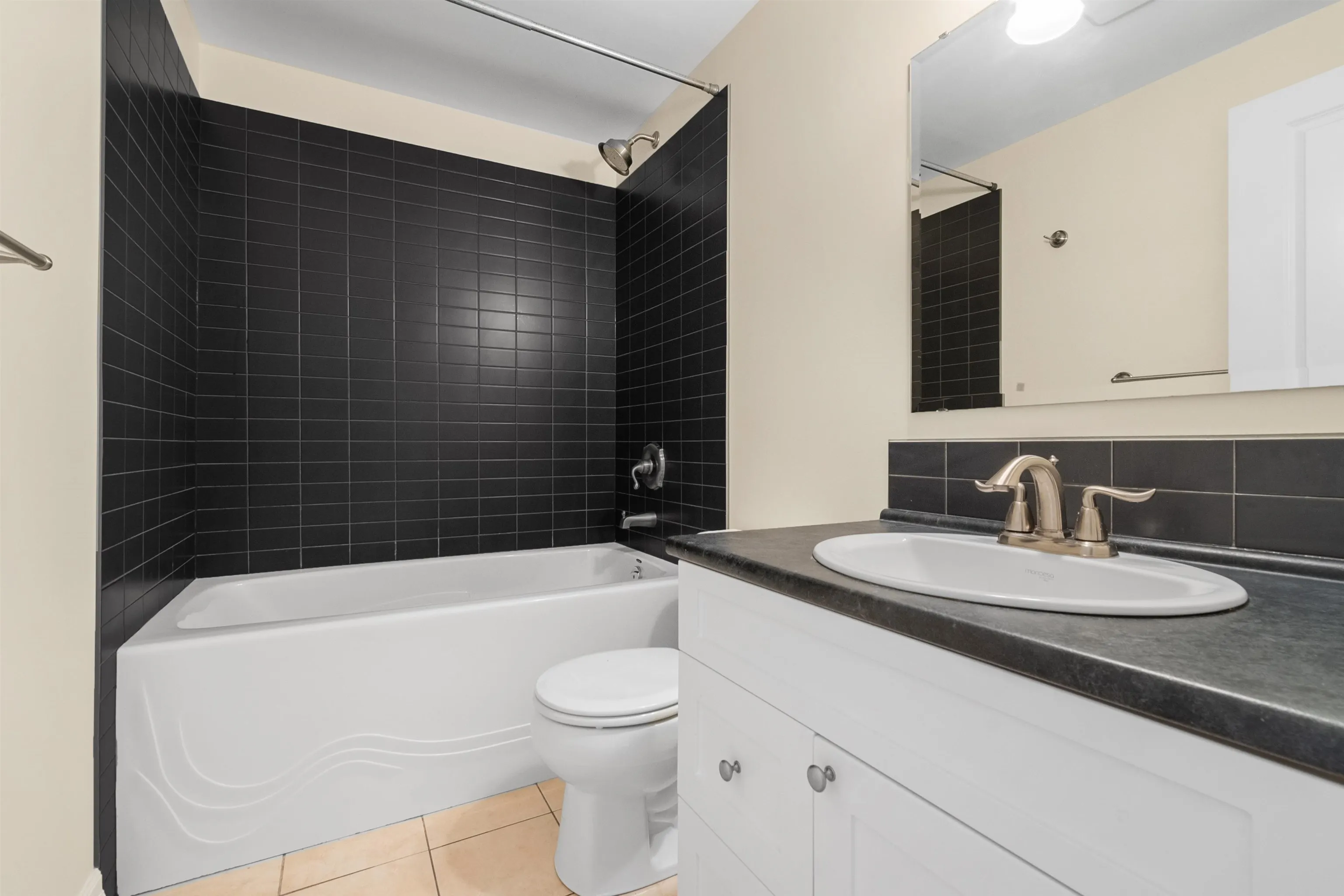 24 5960 Cowichan Street