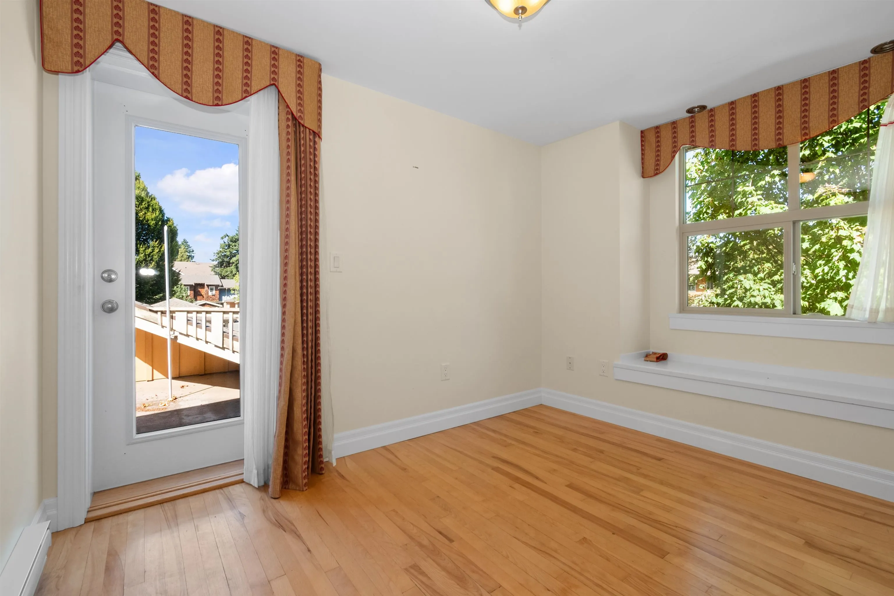 24 5960 Cowichan Street