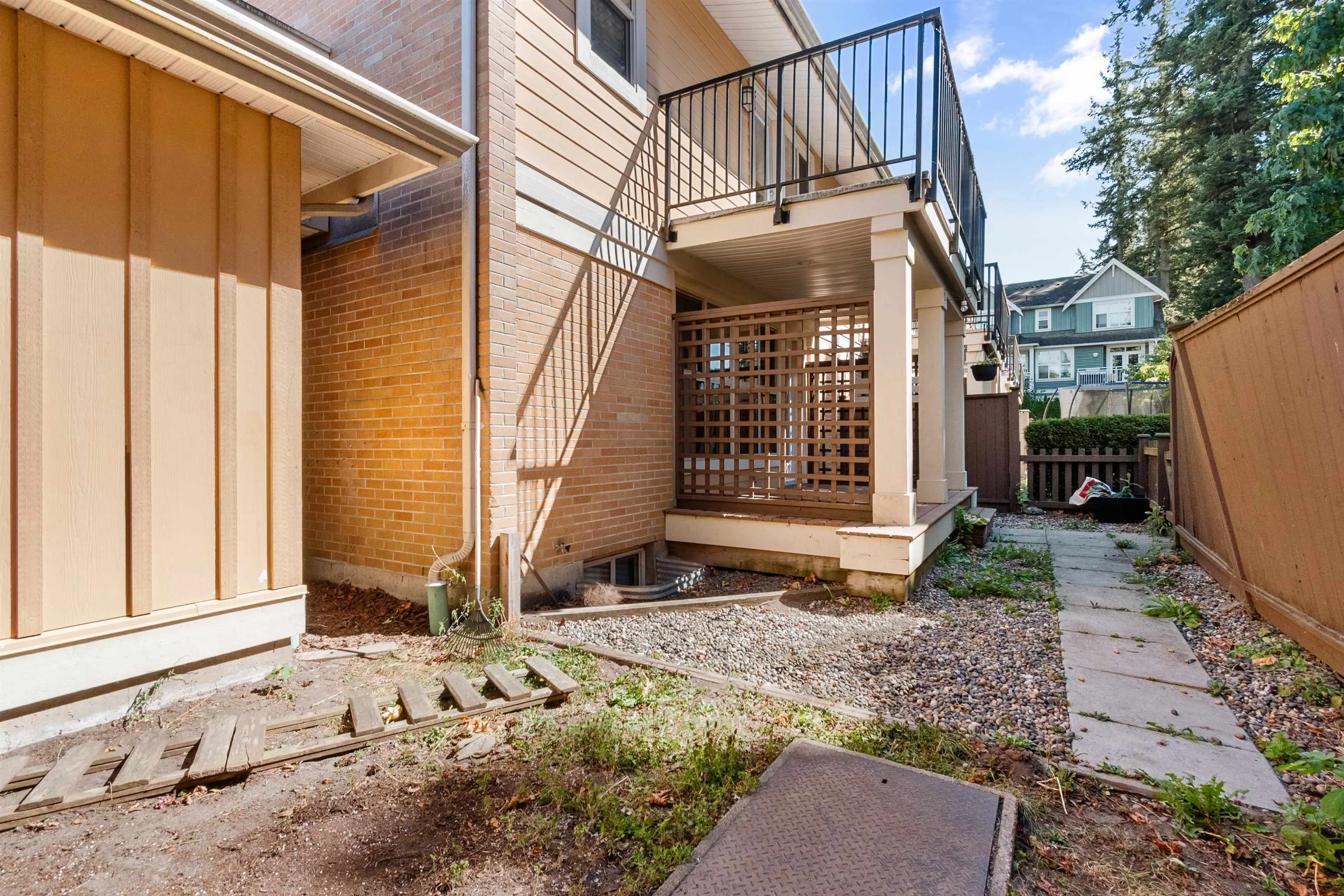 24 5960 Cowichan Street
