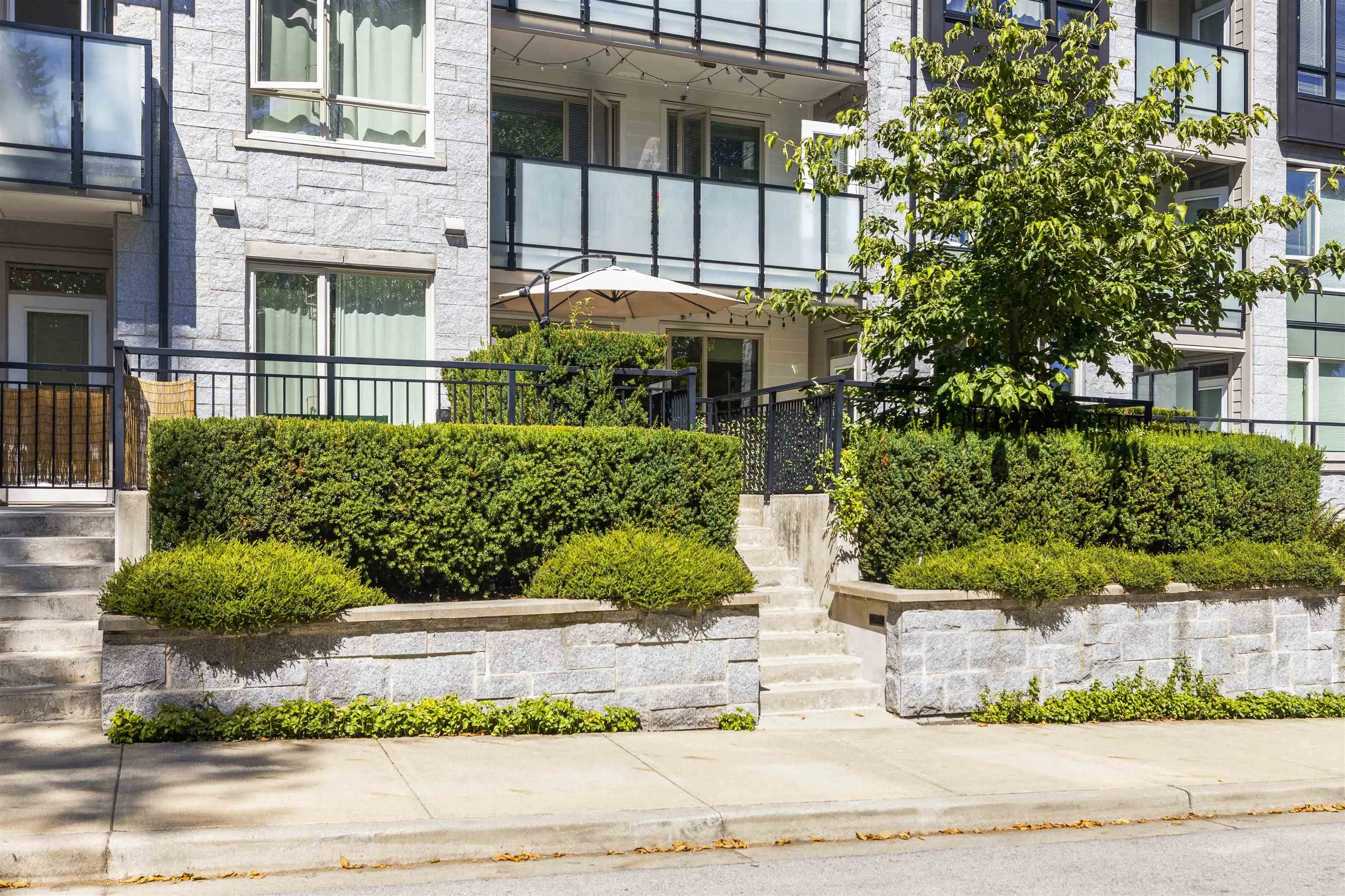 109 2632 Library Lane