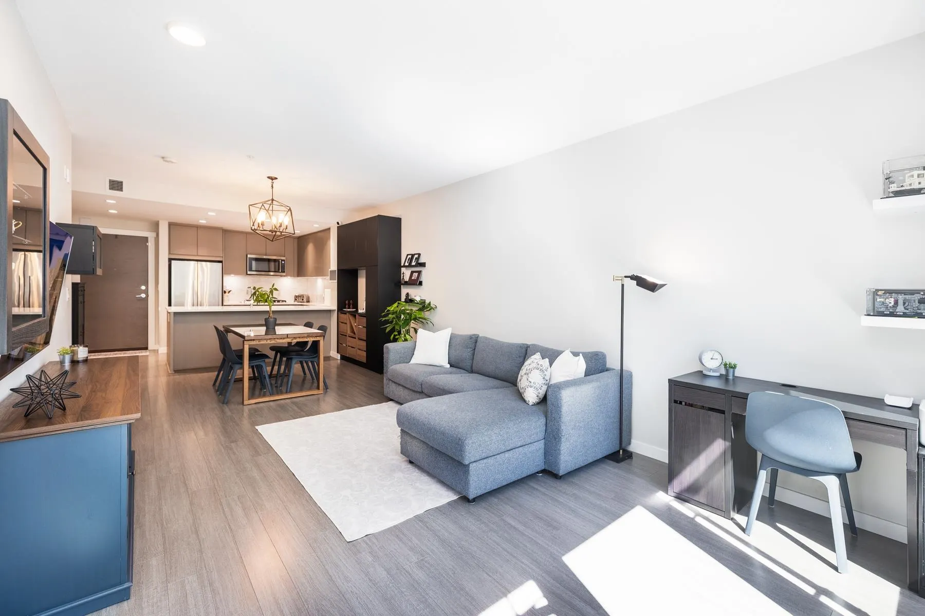 109 2632 Library Lane