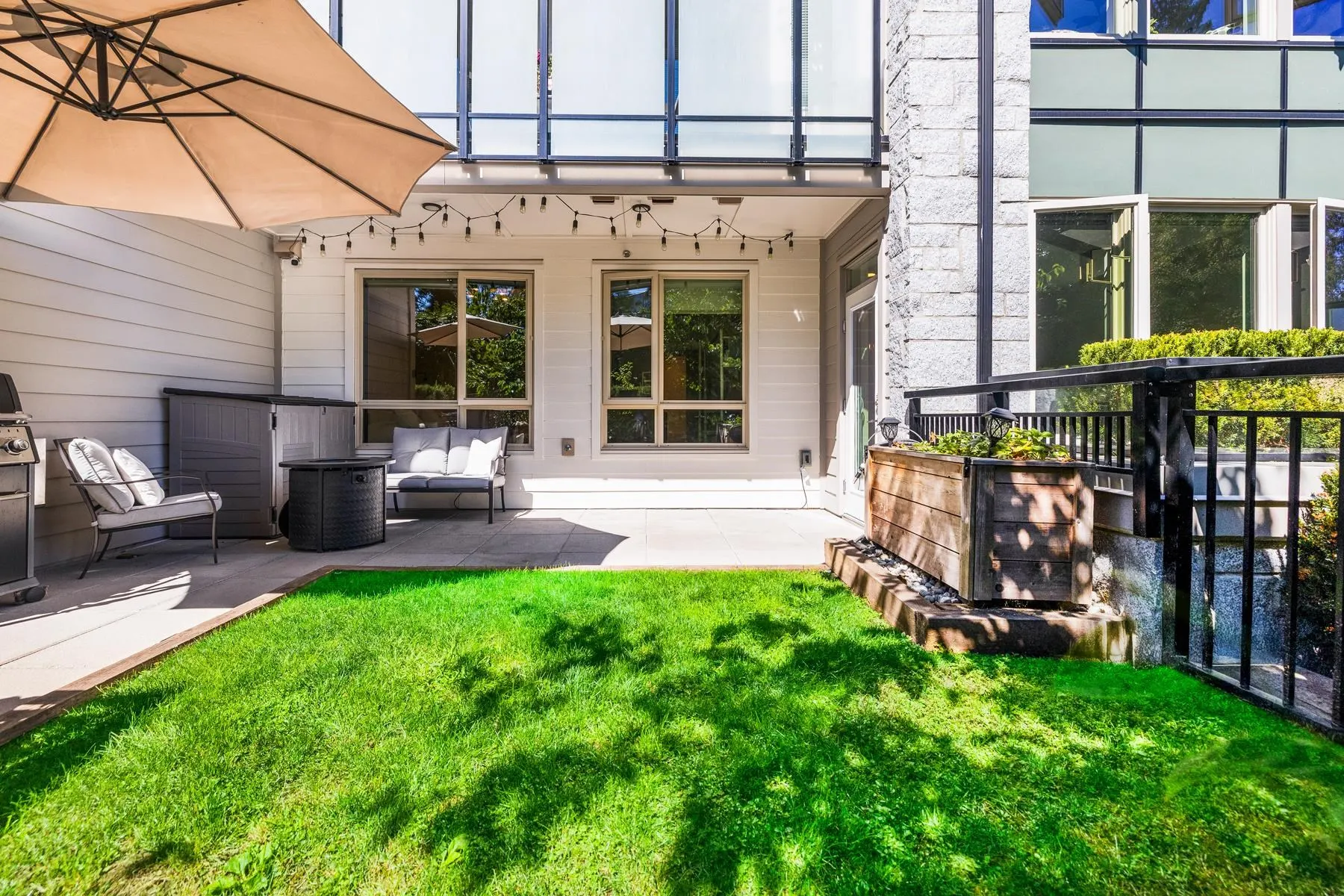 109 2632 Library Lane