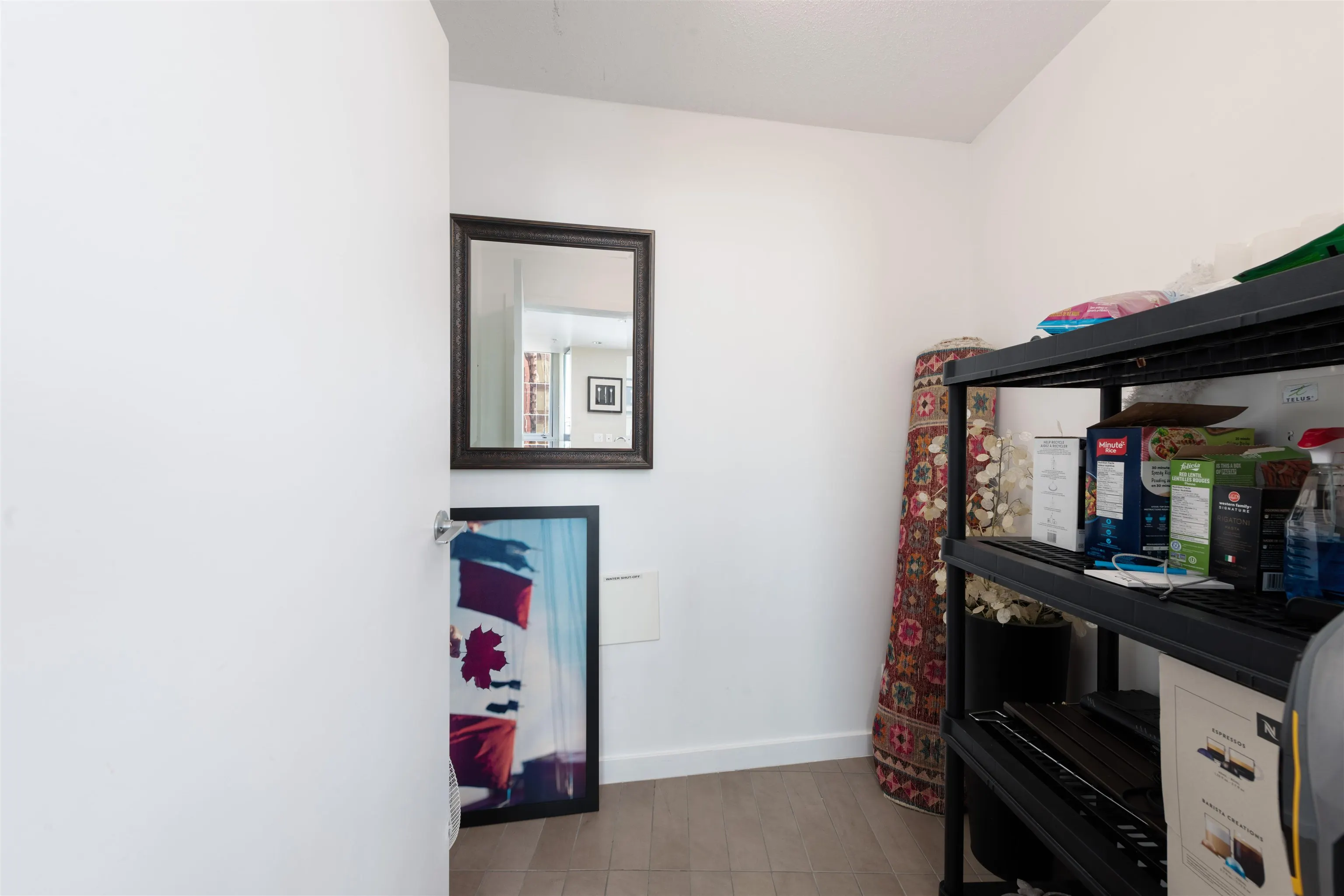 1606 33 Smithe Street