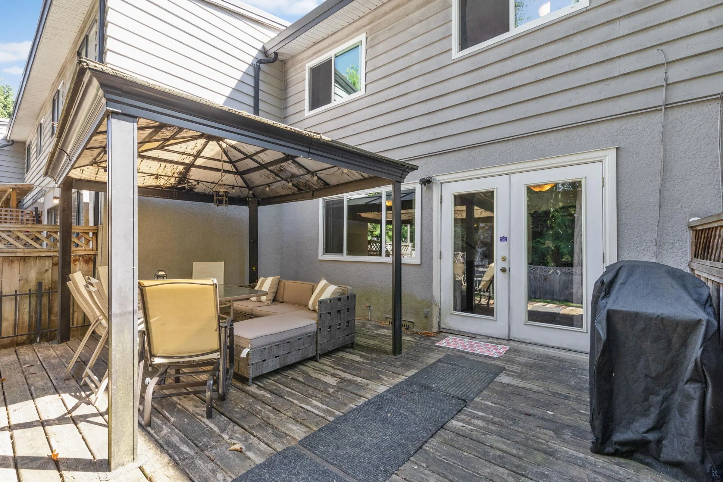 12123 Schmidt Crescent