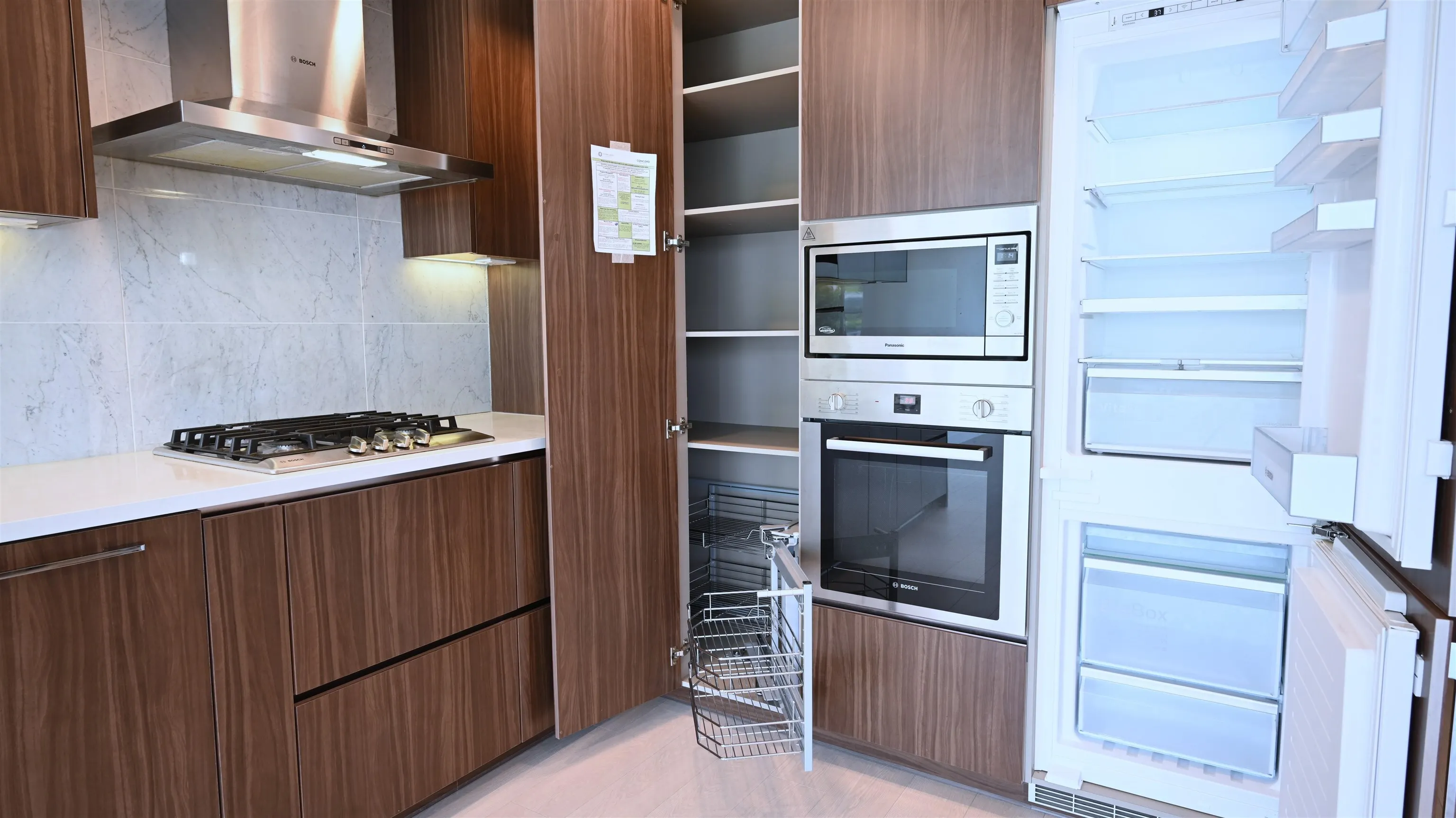 1608 8800 Hazelbridge Way