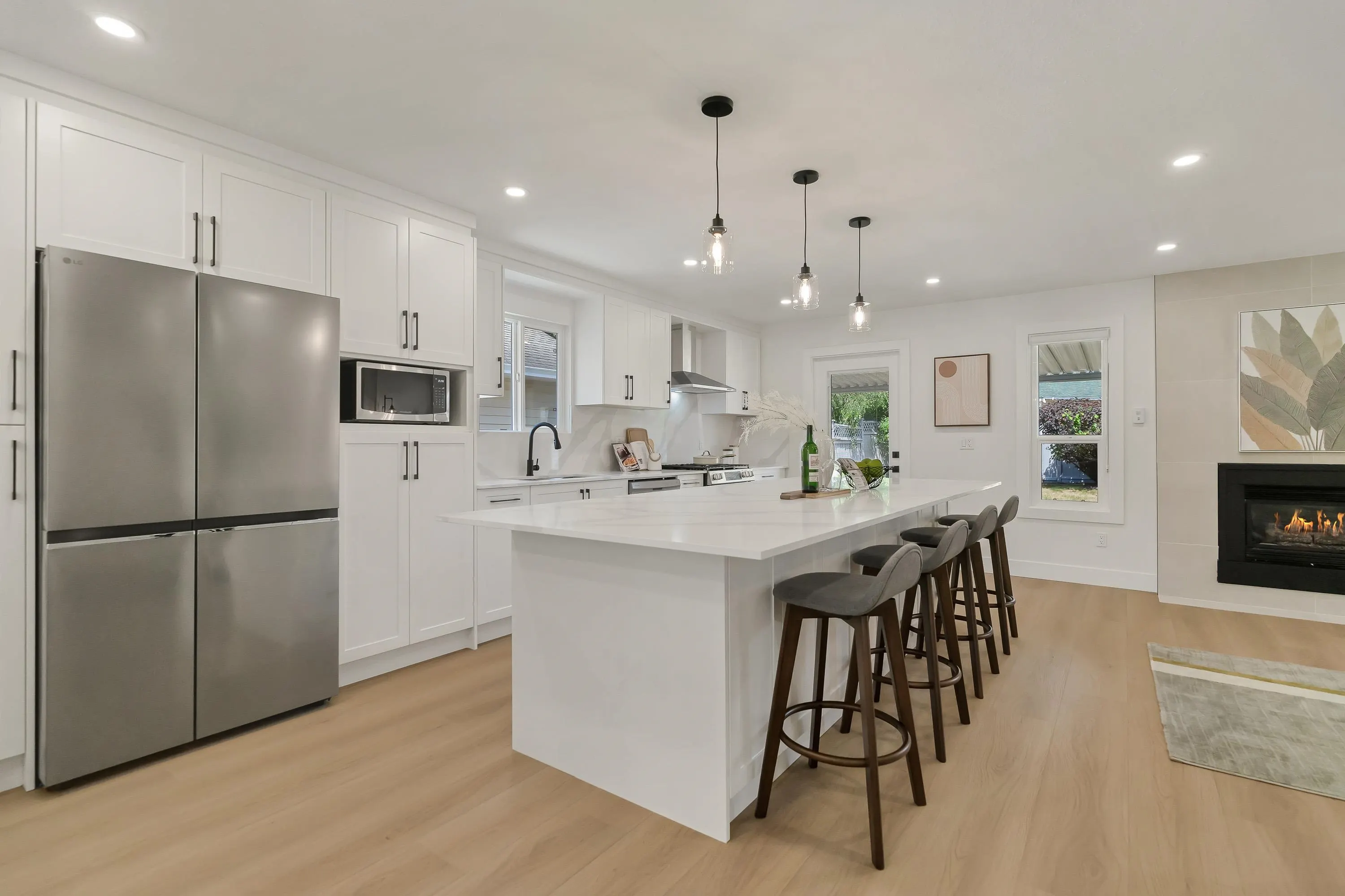 14097 16a Avenue