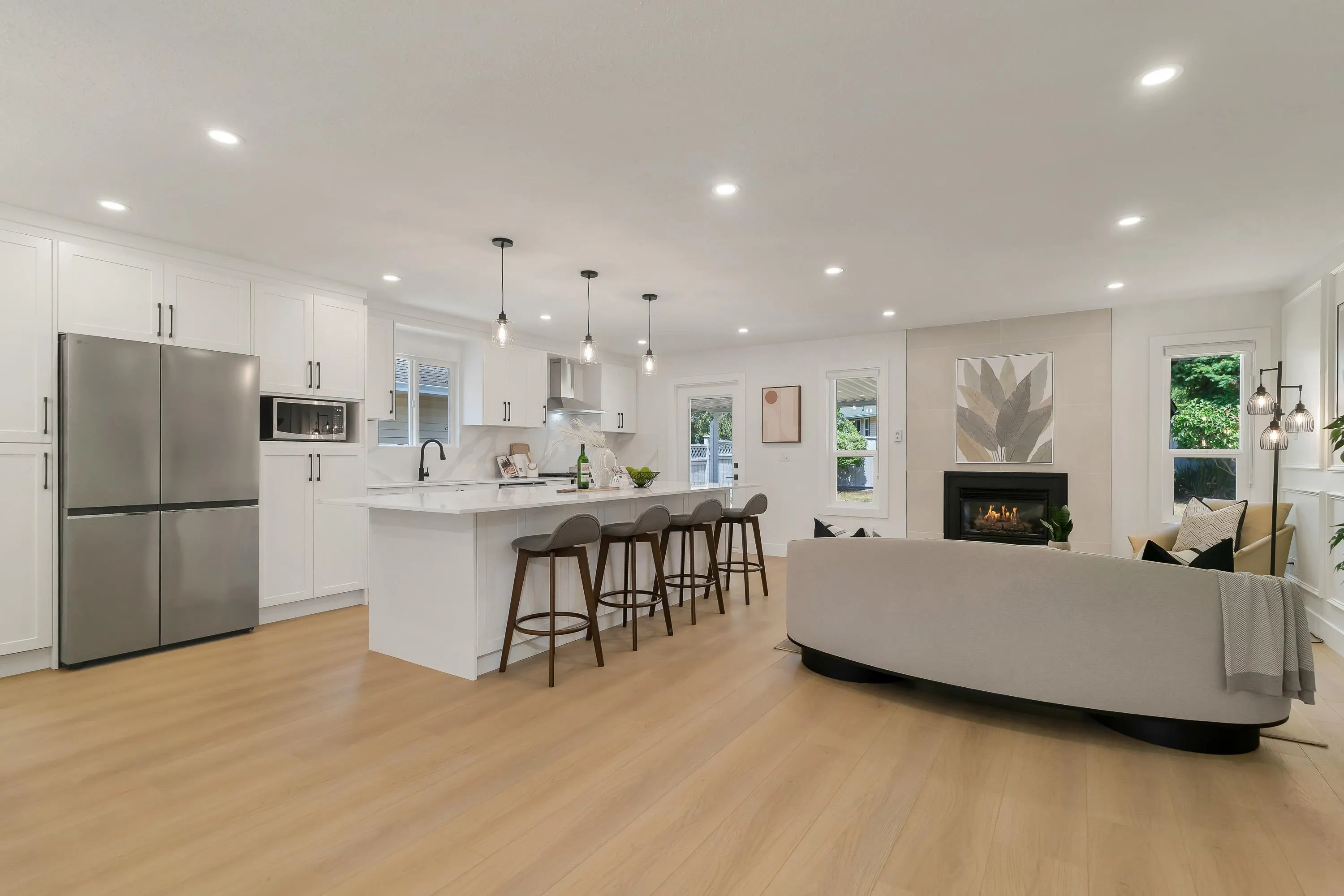 14097 16a Avenue