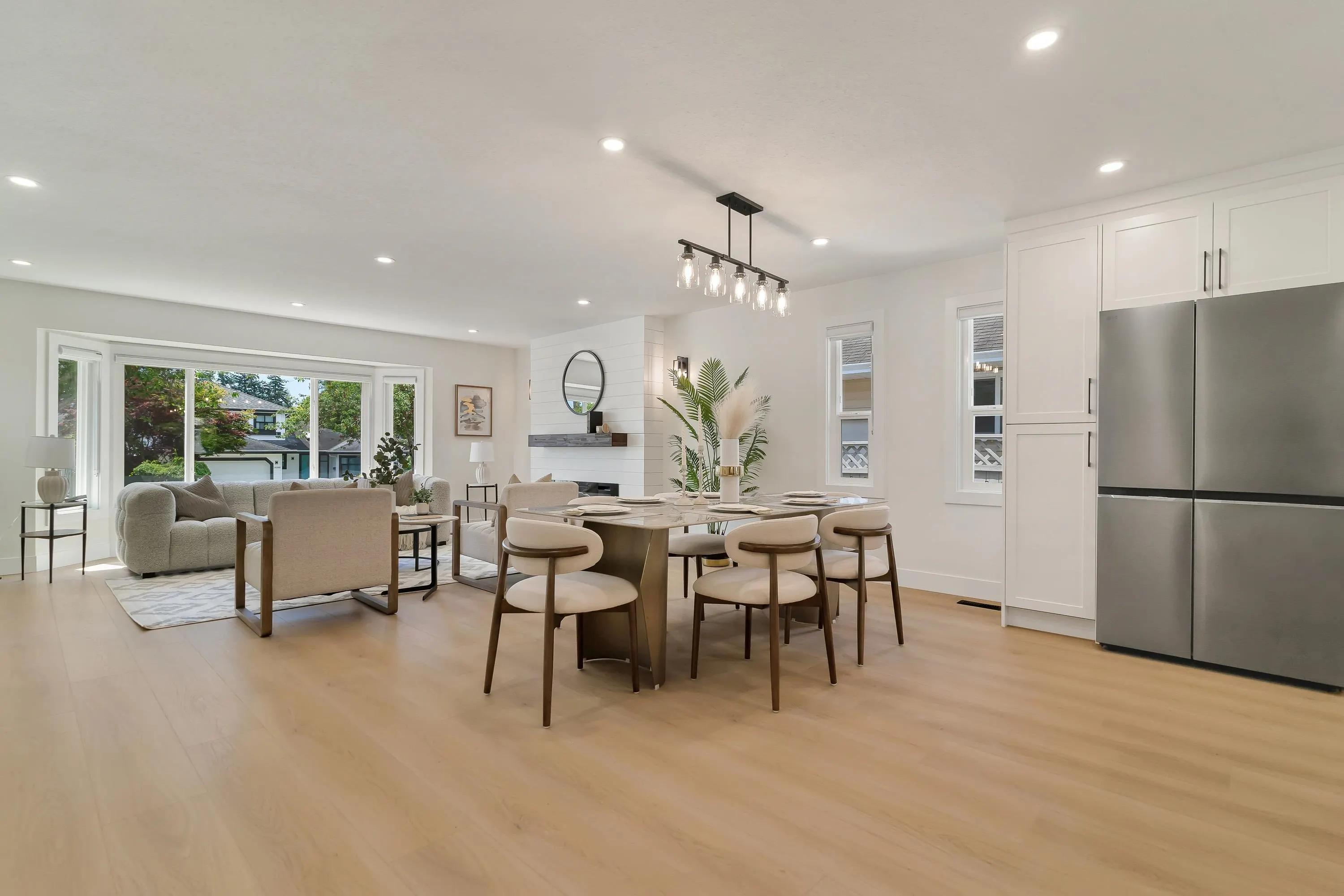 14097 16a Avenue