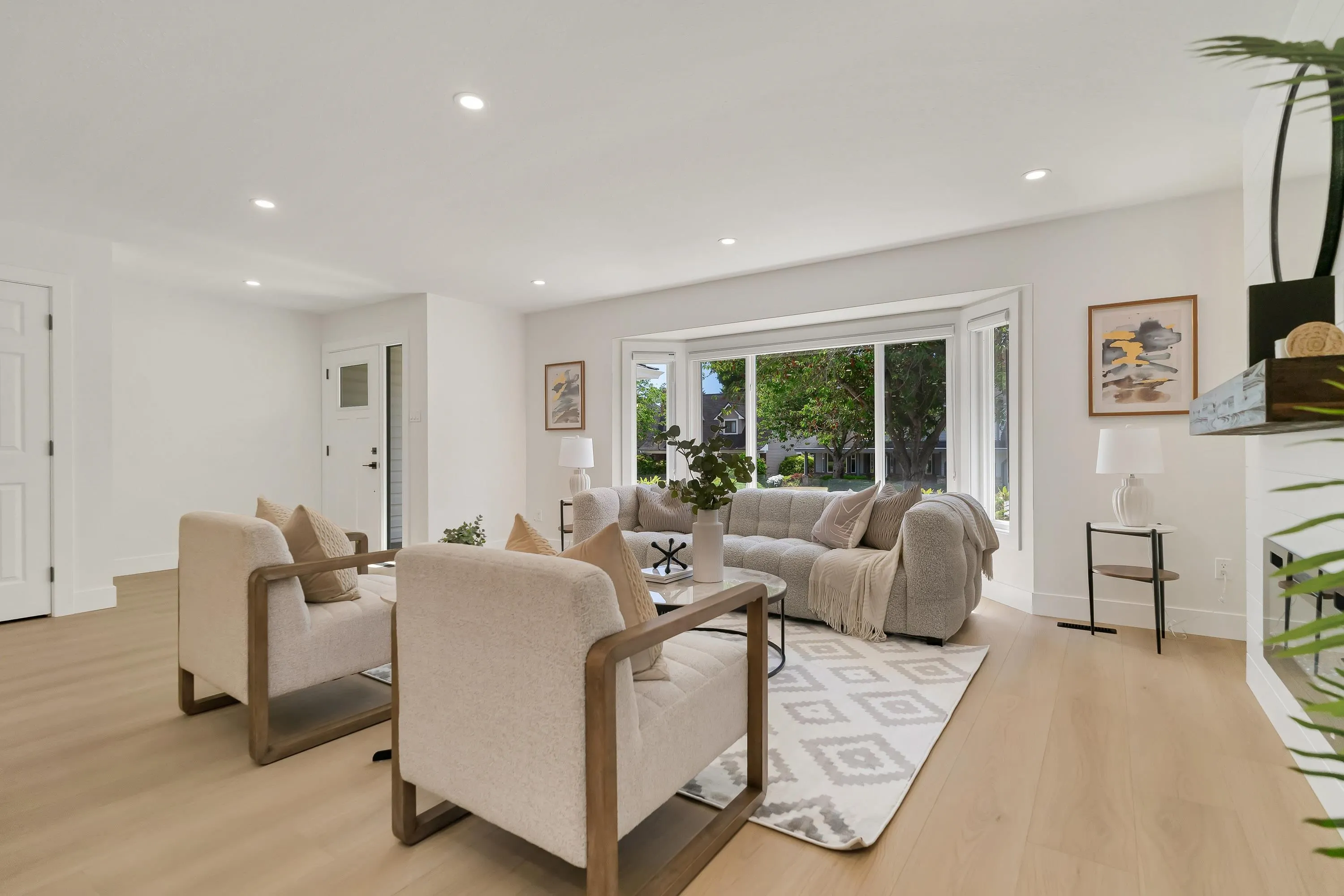 14097 16a Avenue
