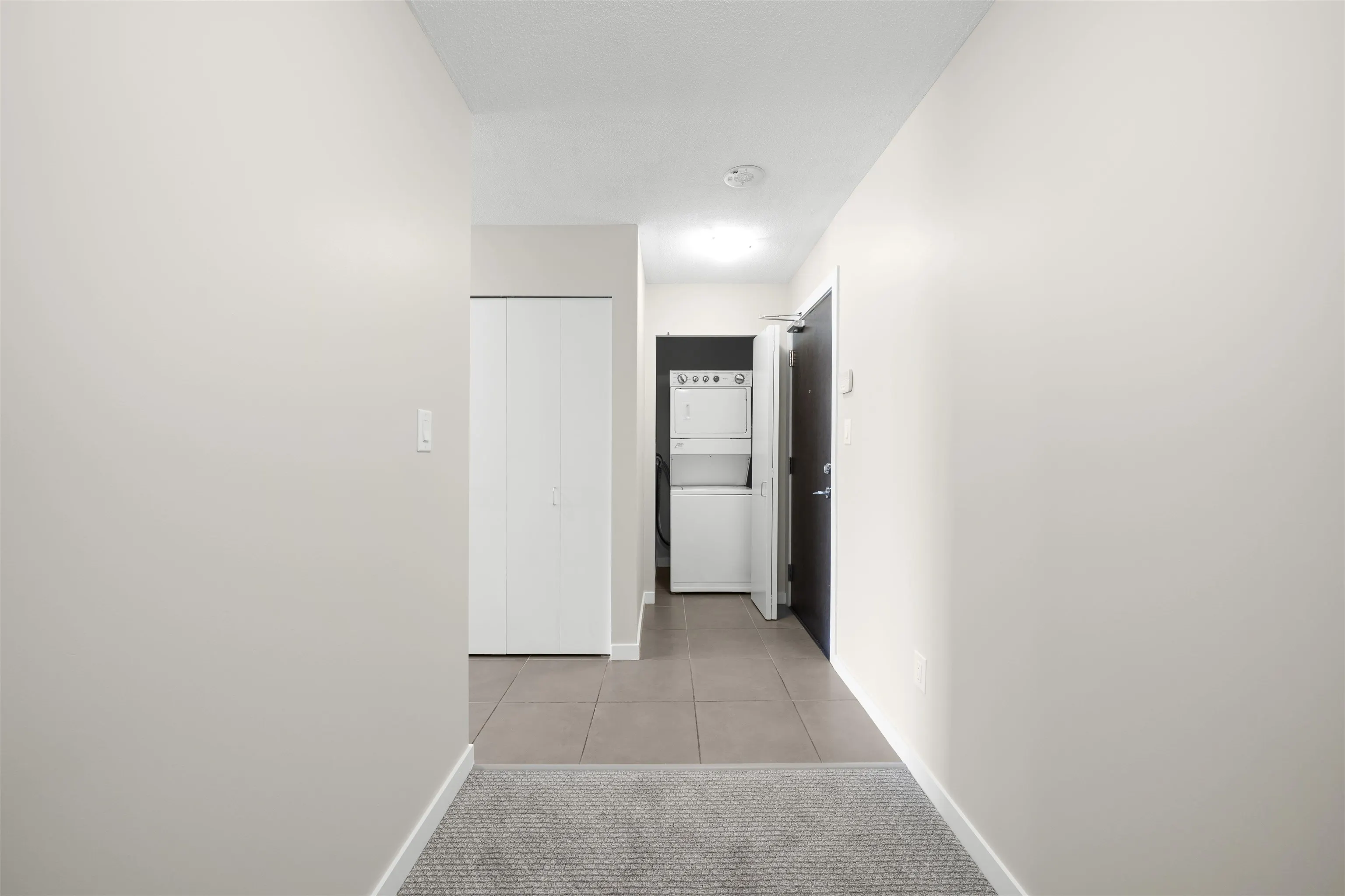 2405 4888 Brentwood Drive