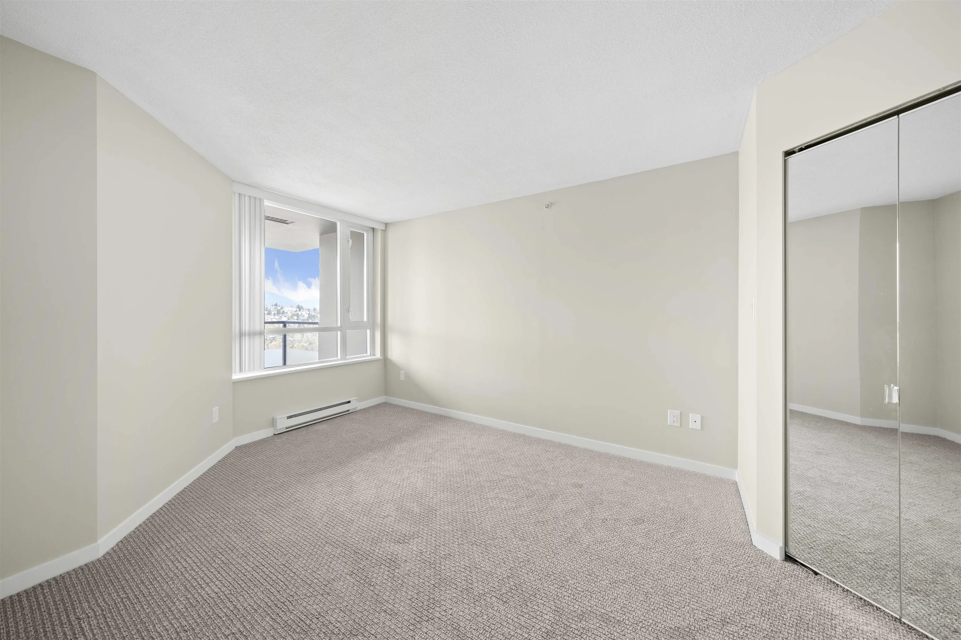 2405 4888 Brentwood Drive