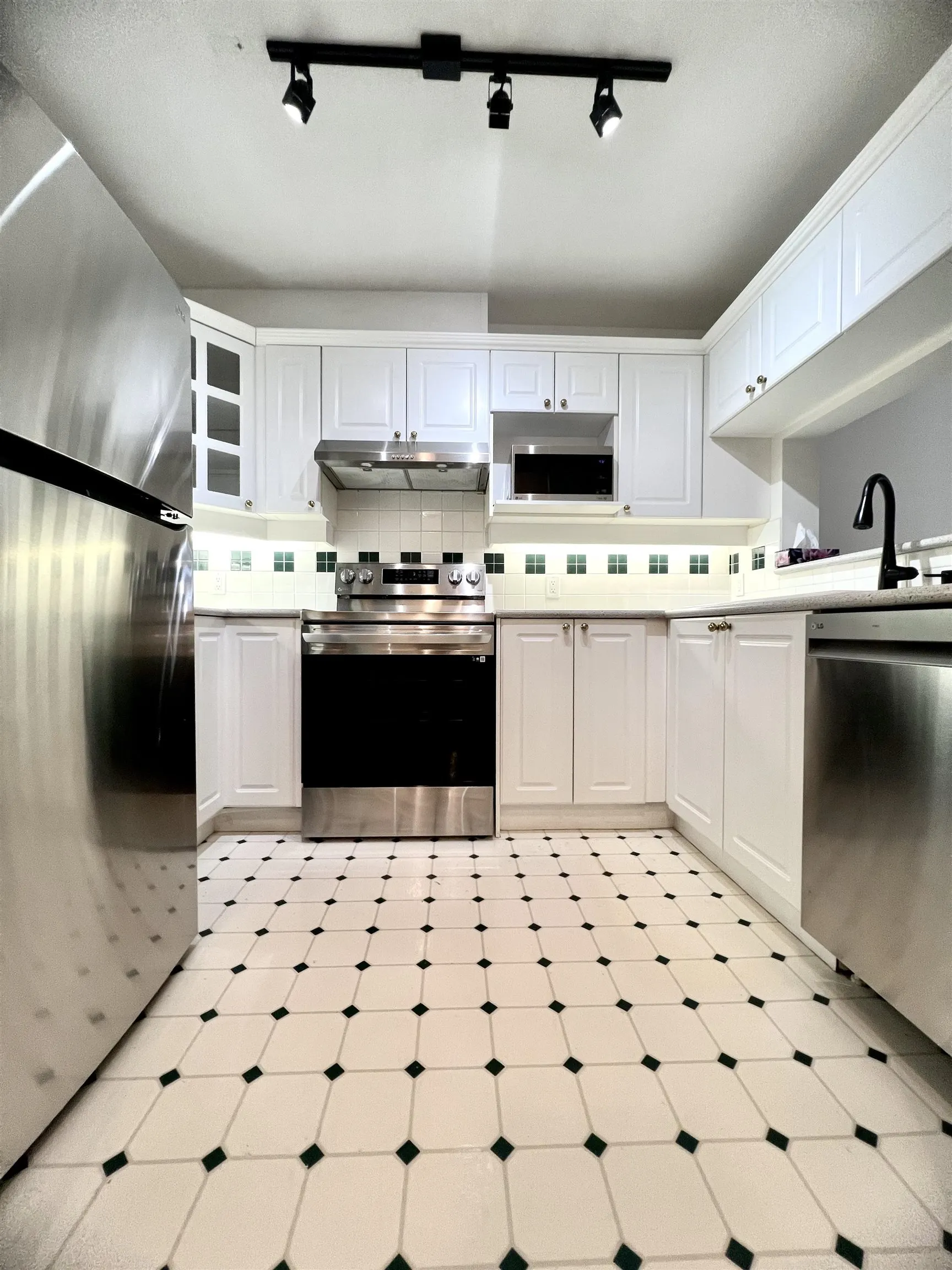 23X 5500 Andrews Road