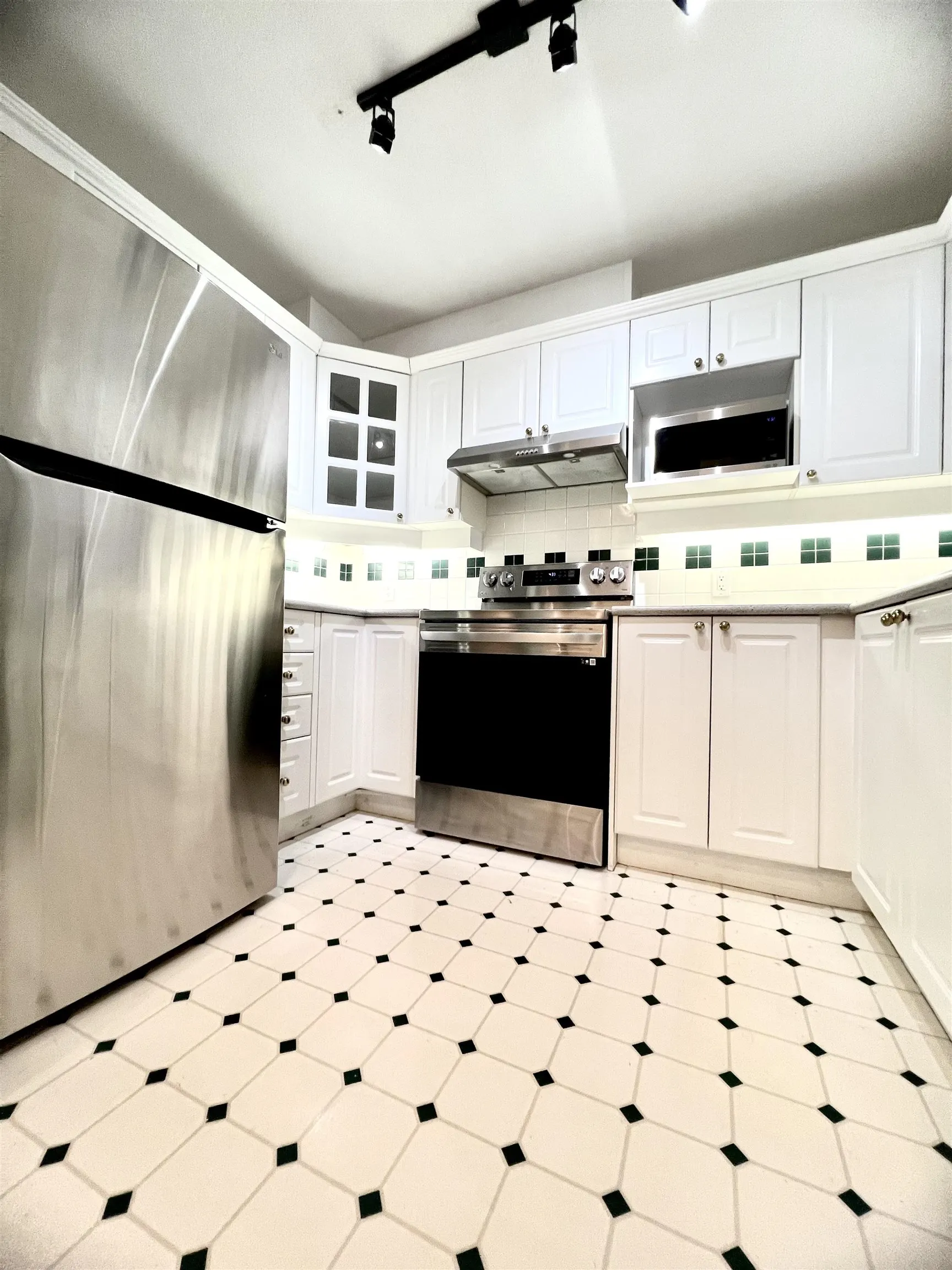 23X 5500 Andrews Road