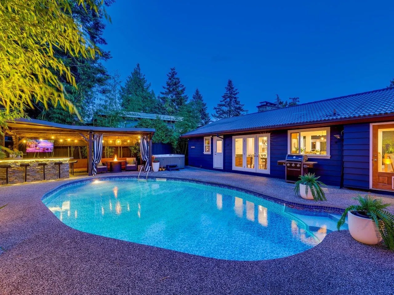 1050 Eden Crescent