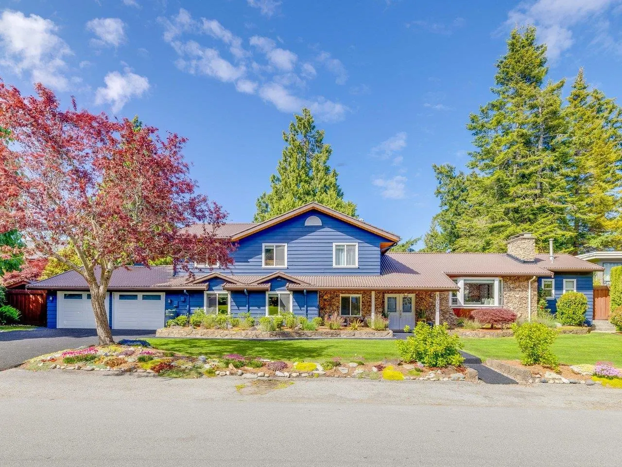 1050 Eden Crescent