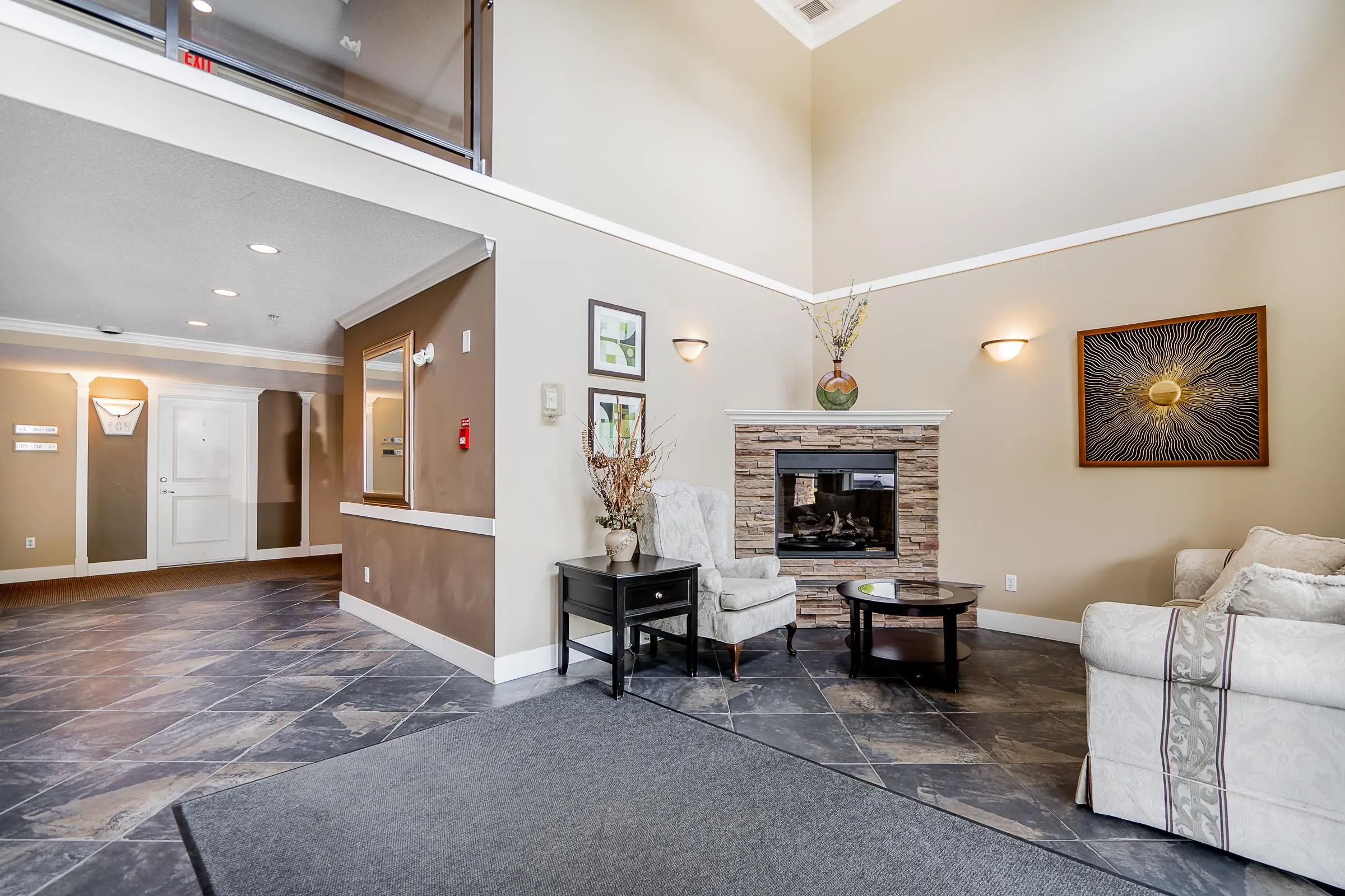 207 2038 Sandalwood Crescent