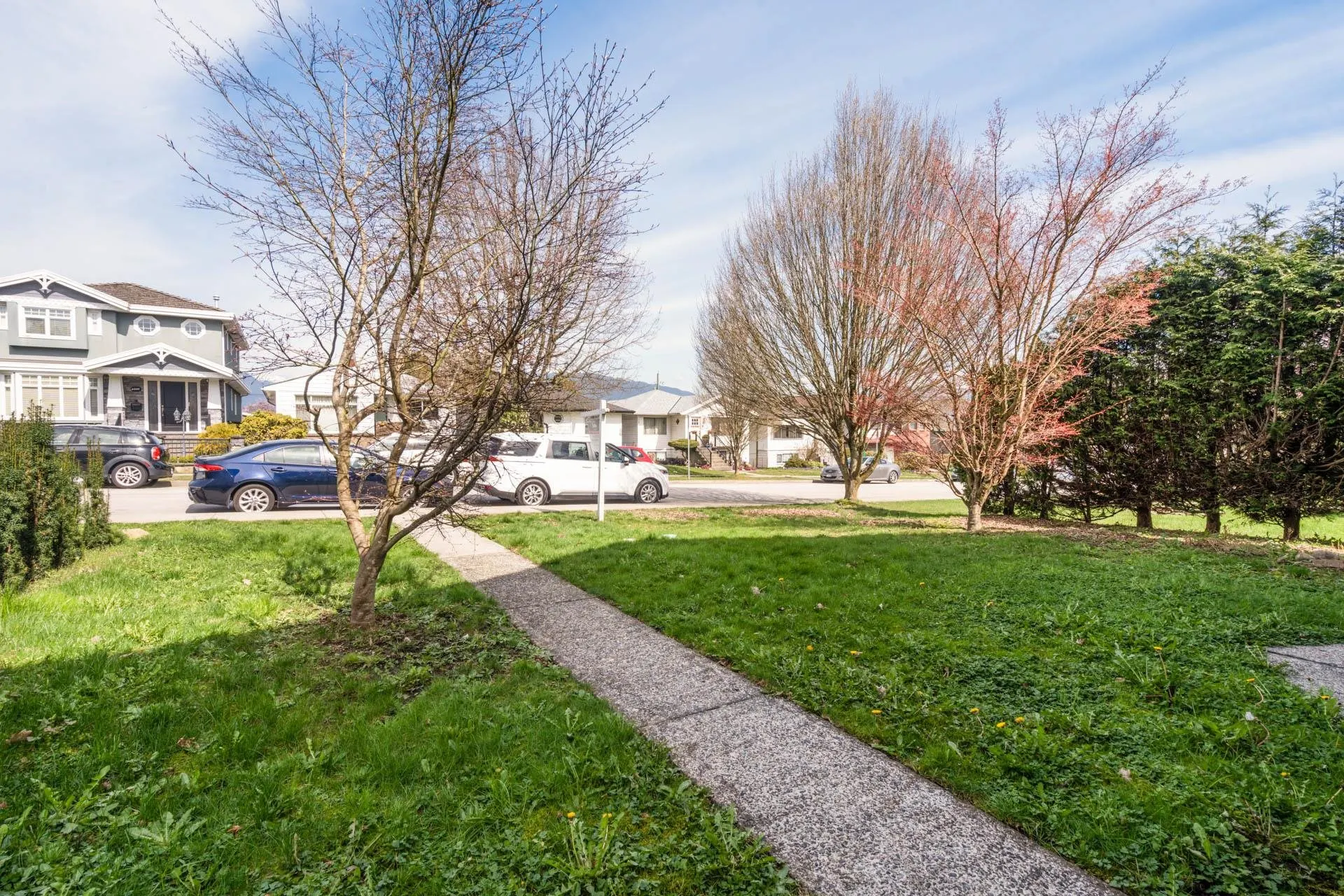 4346 Dundas Street