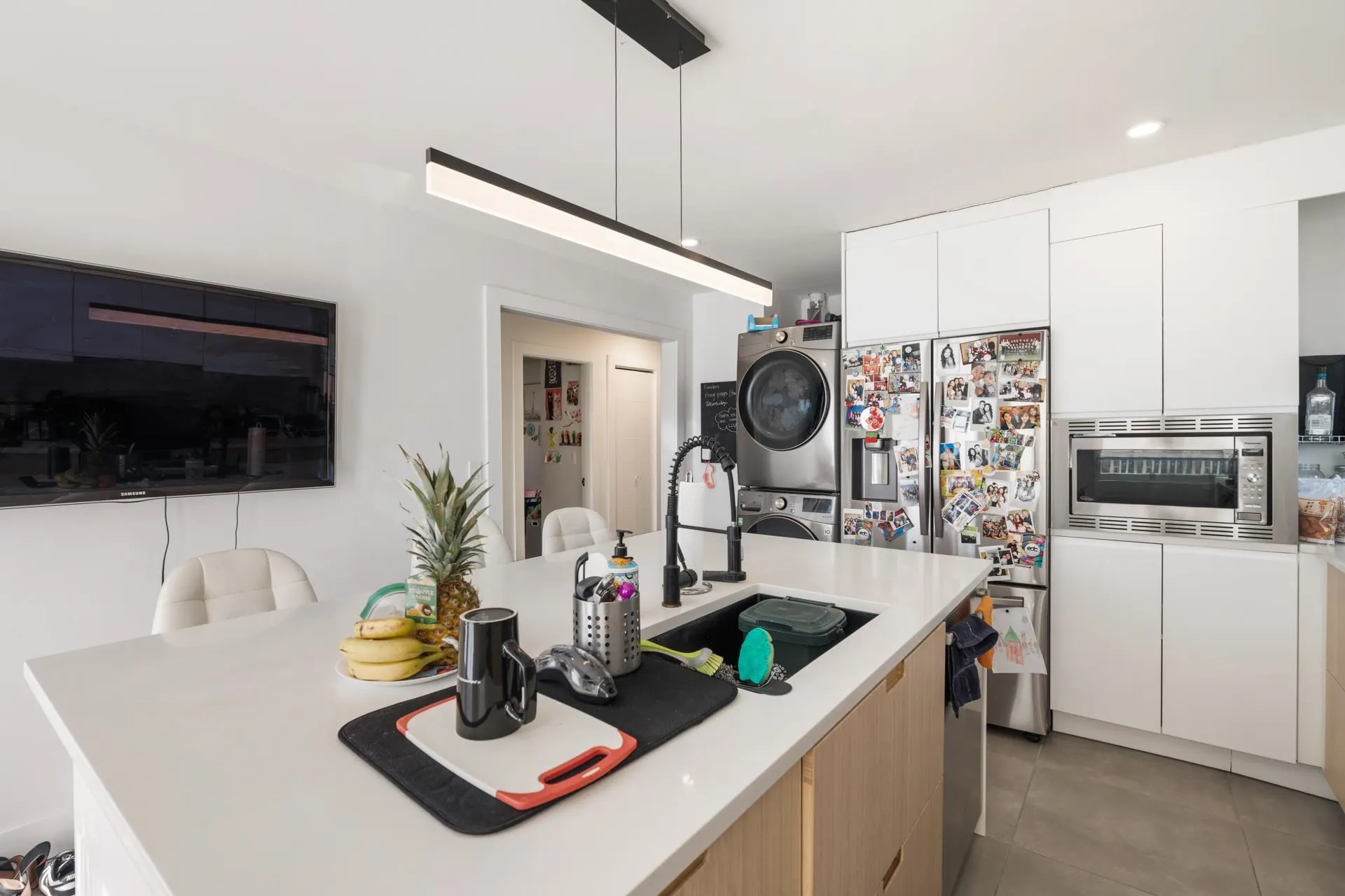 4346 Dundas Street