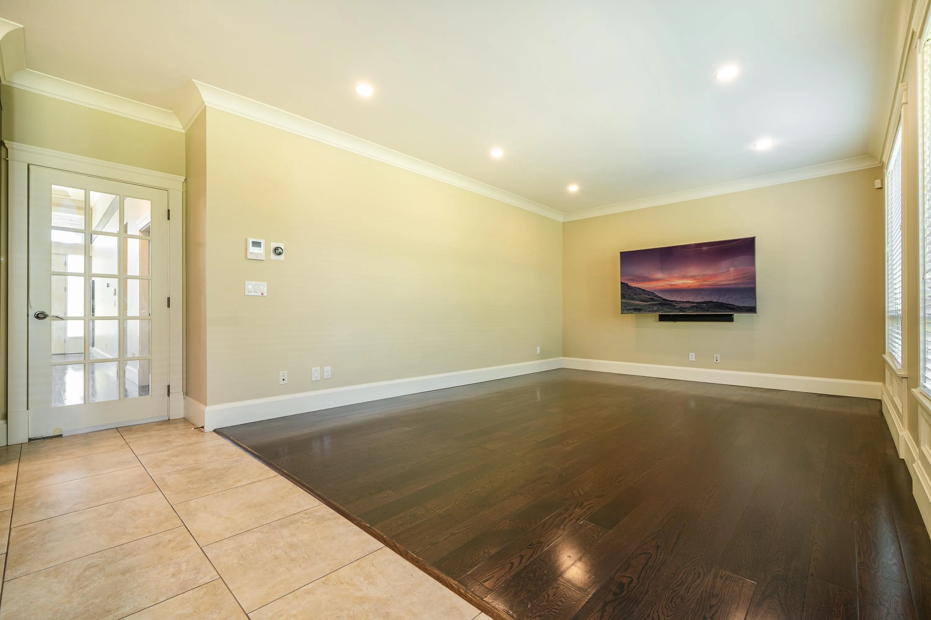 6191 Dunsmuir Crescent