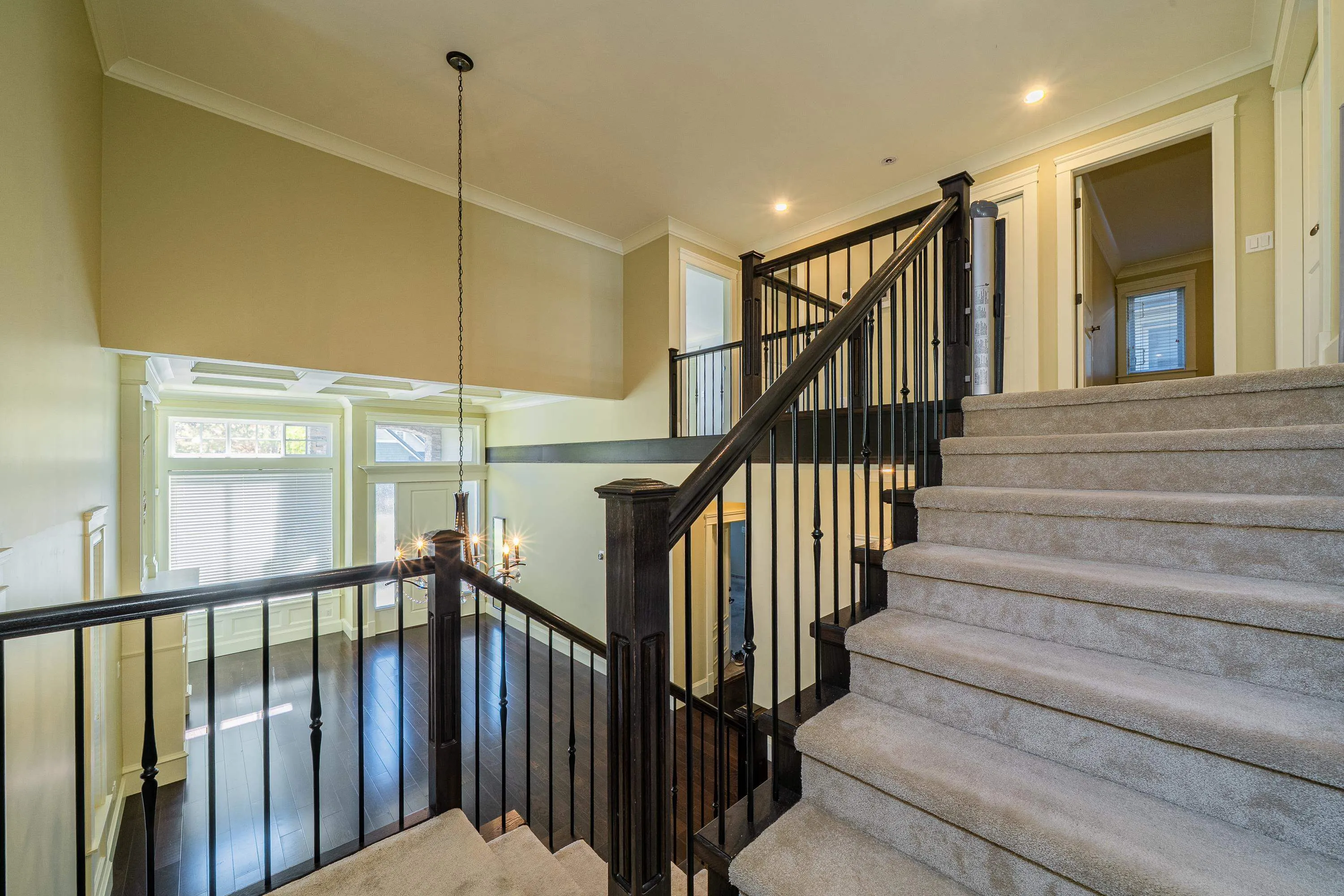 6191 Dunsmuir Crescent