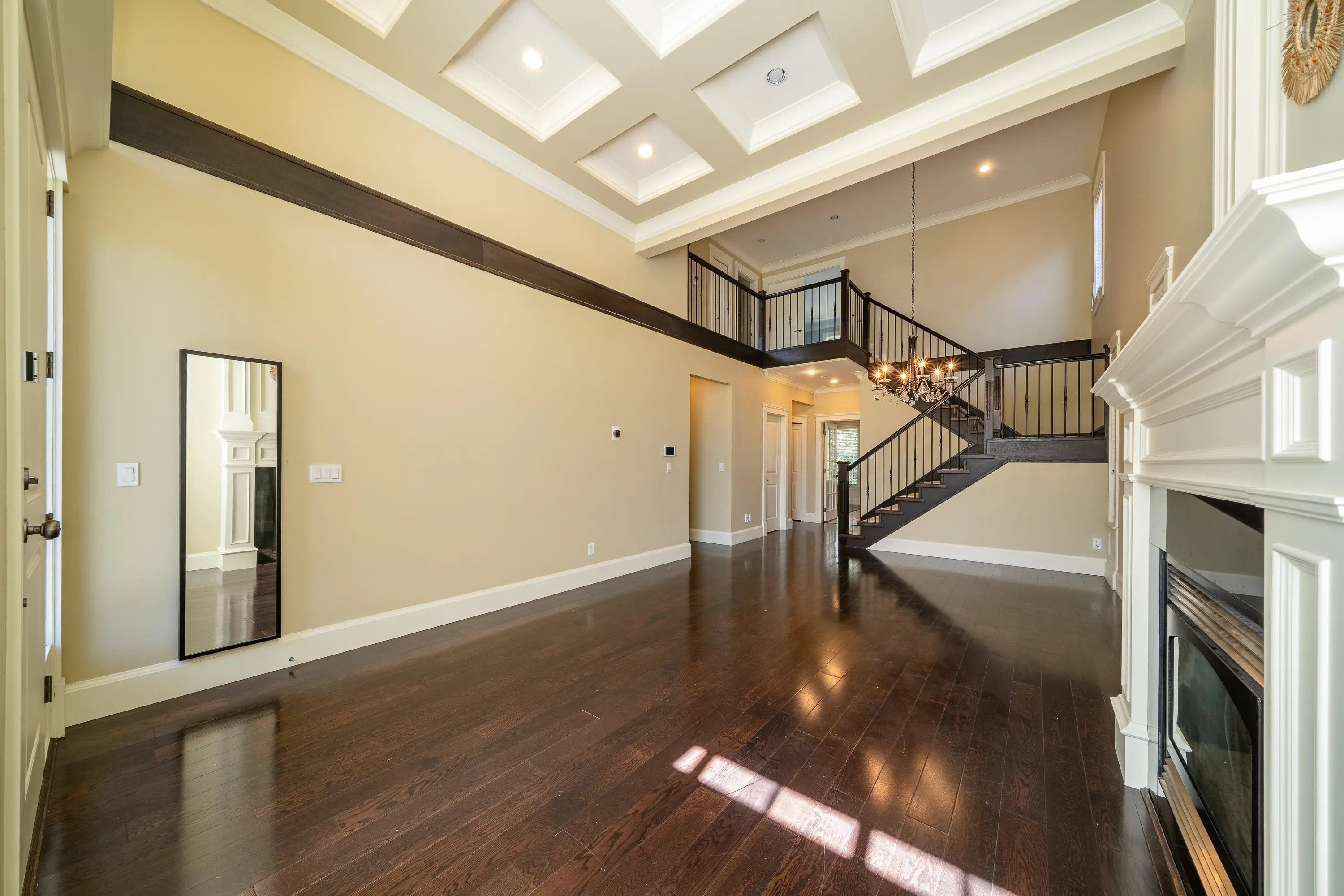 6191 Dunsmuir Crescent