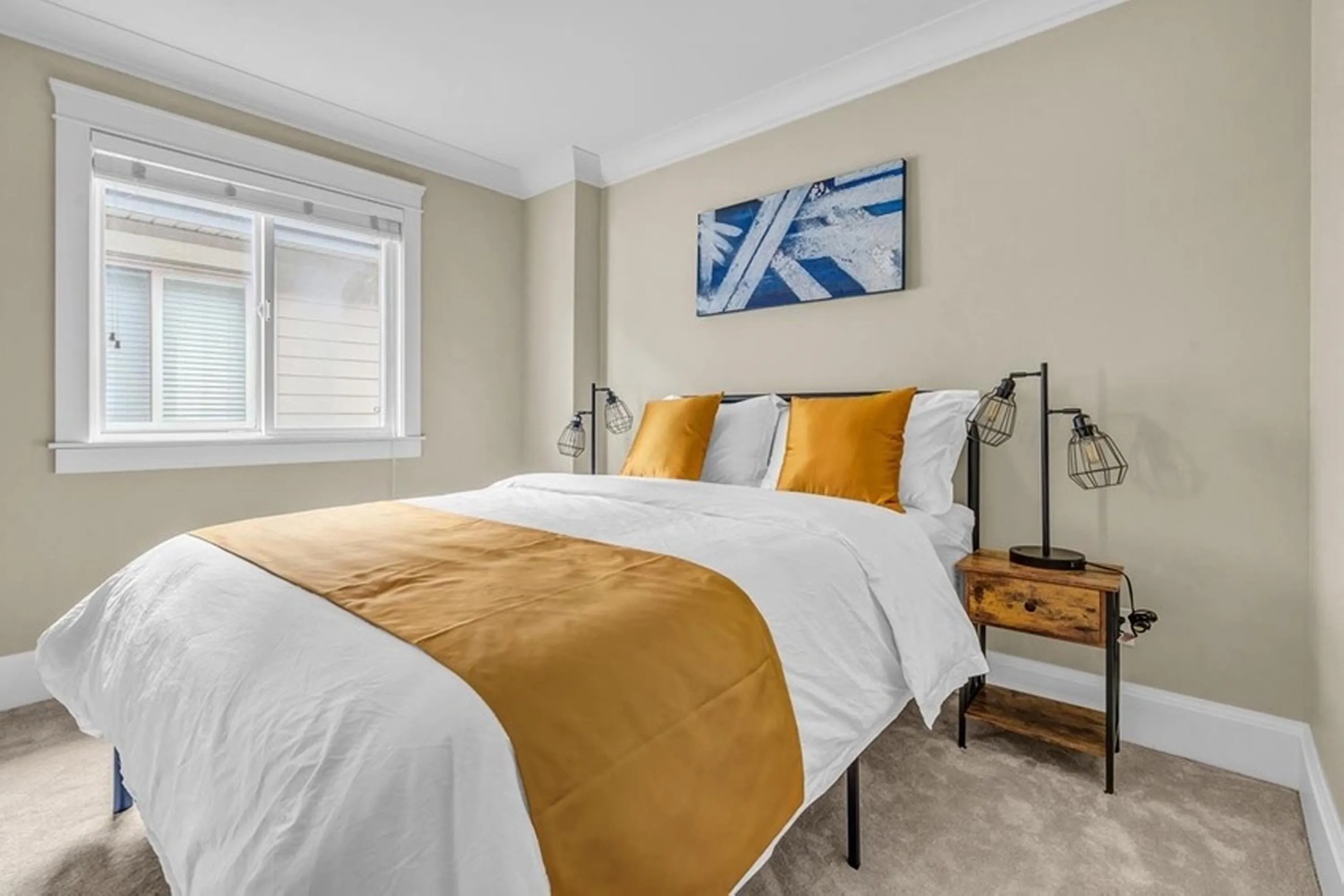 6191 Dunsmuir Crescent