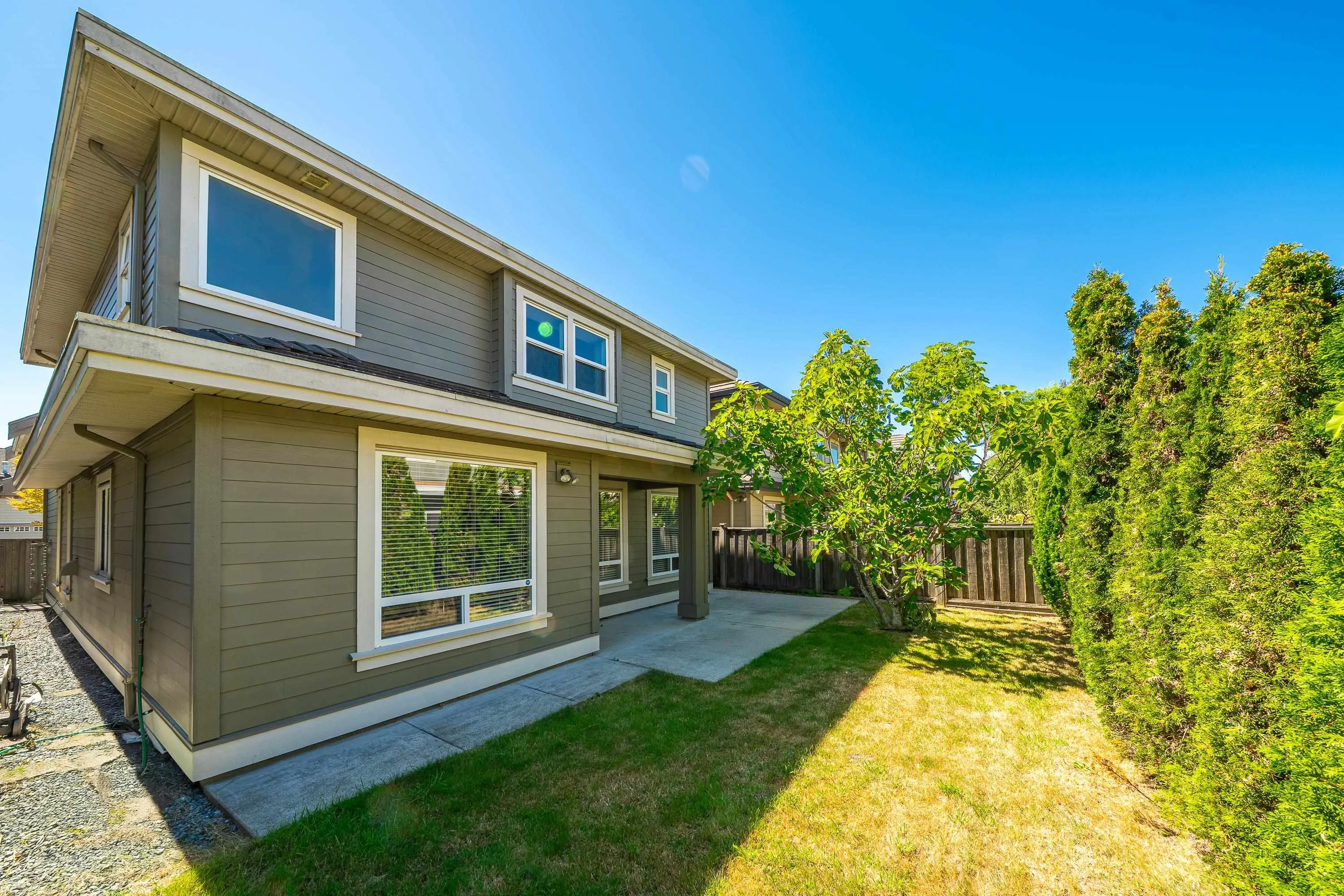 6191 Dunsmuir Crescent