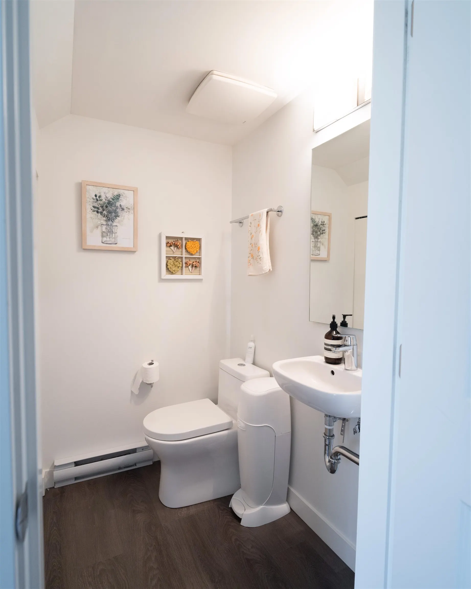 64 20857 77a Avenue