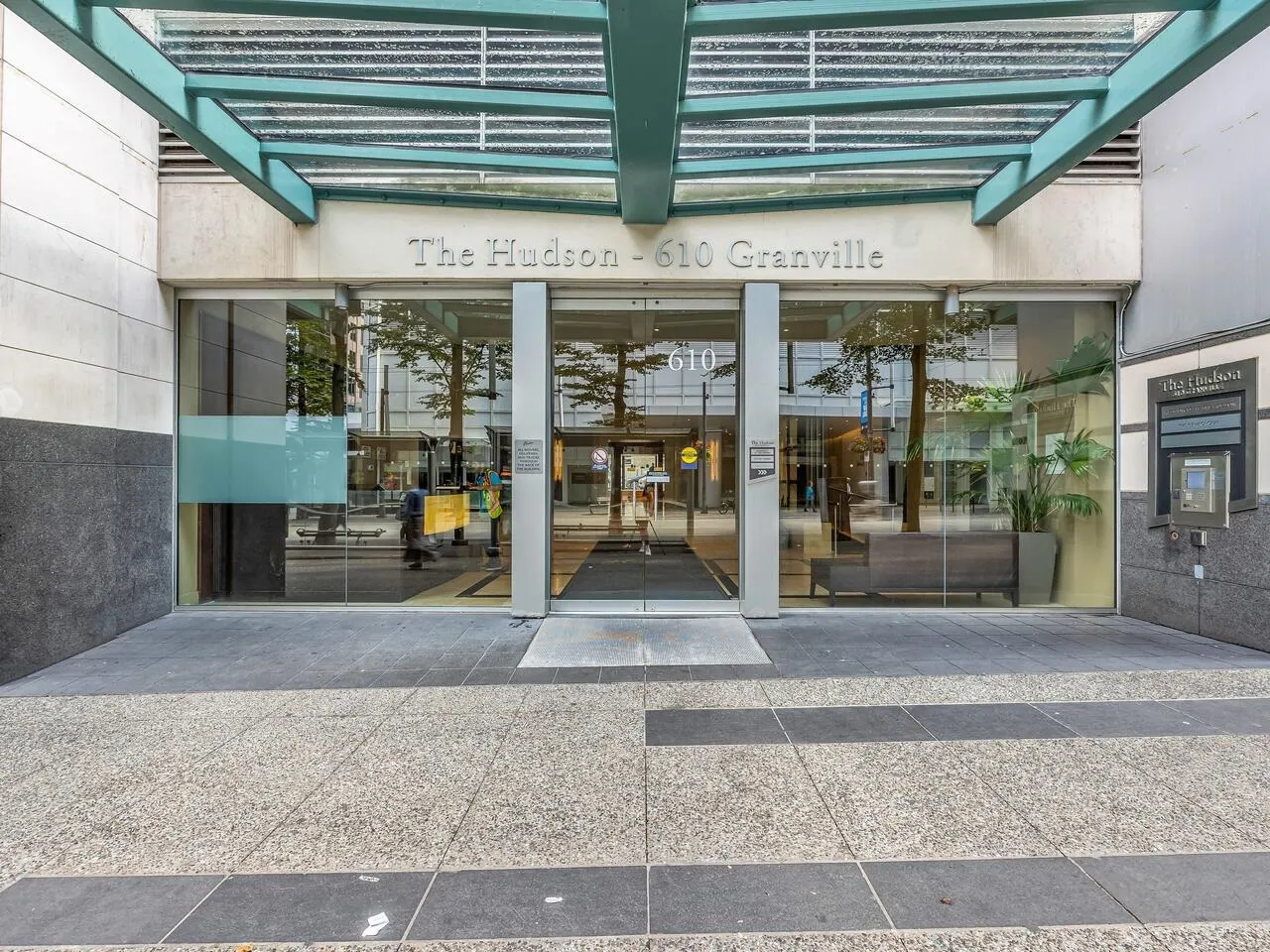 1710 610 Granville Street
