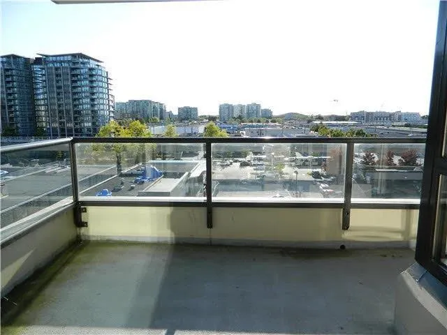 608 8120 Lansdowne Road