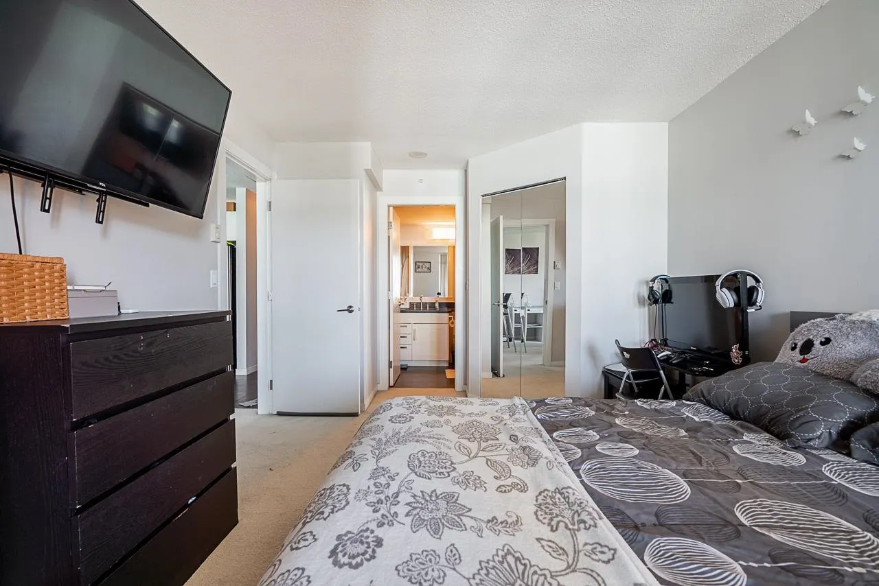 2305 2133 Douglas Road